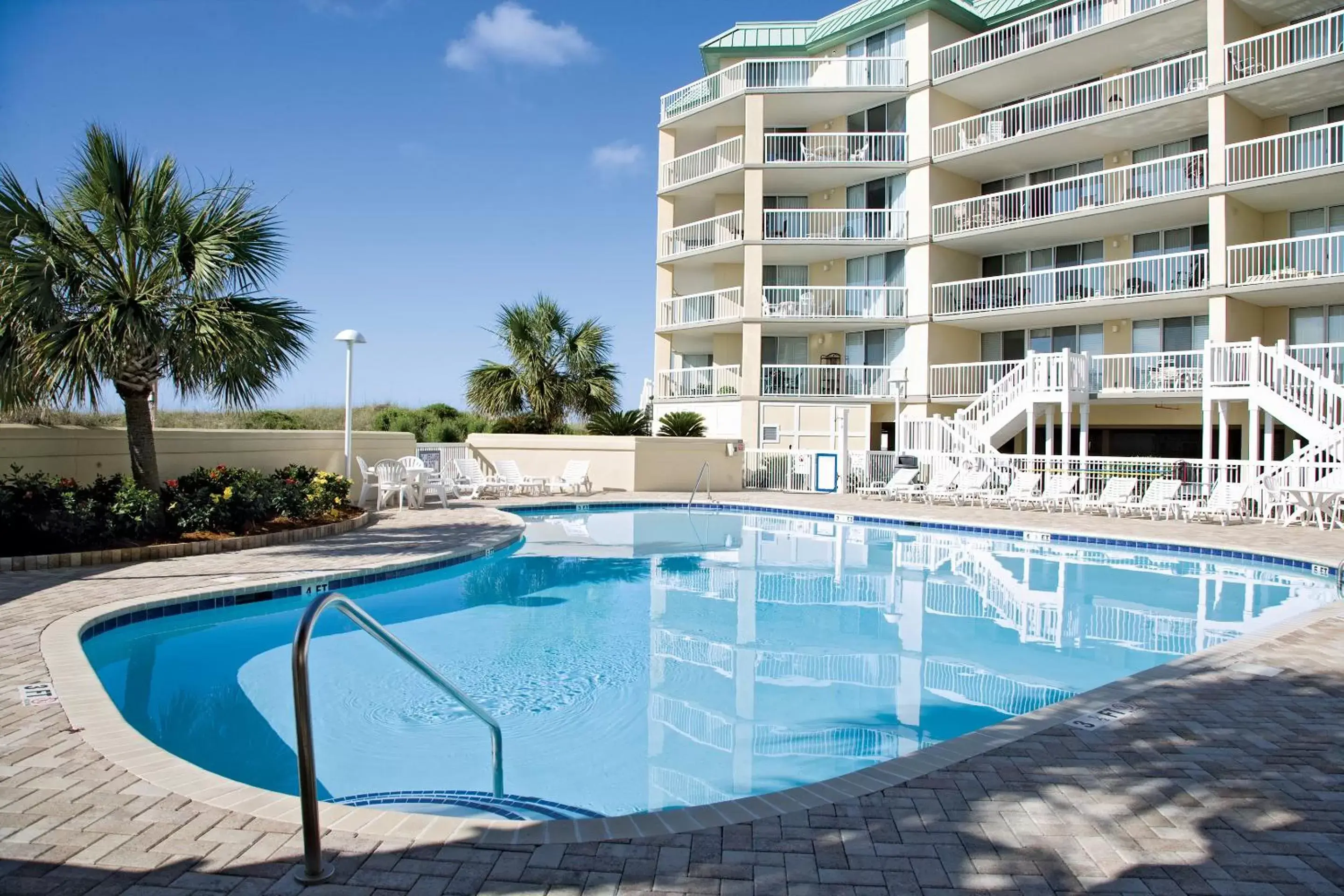 Property building, Swimming Pool in Litchfield Beach & Golf Resort