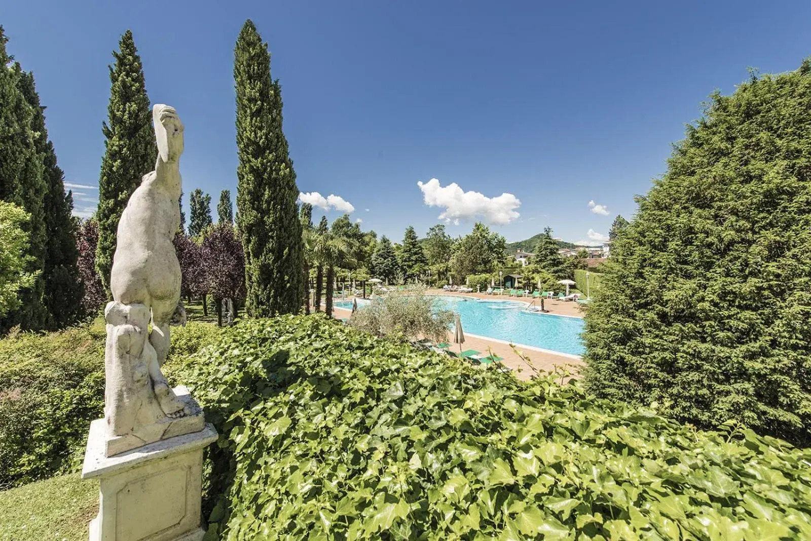 Day, Pool View in Hotel Des Bains Terme