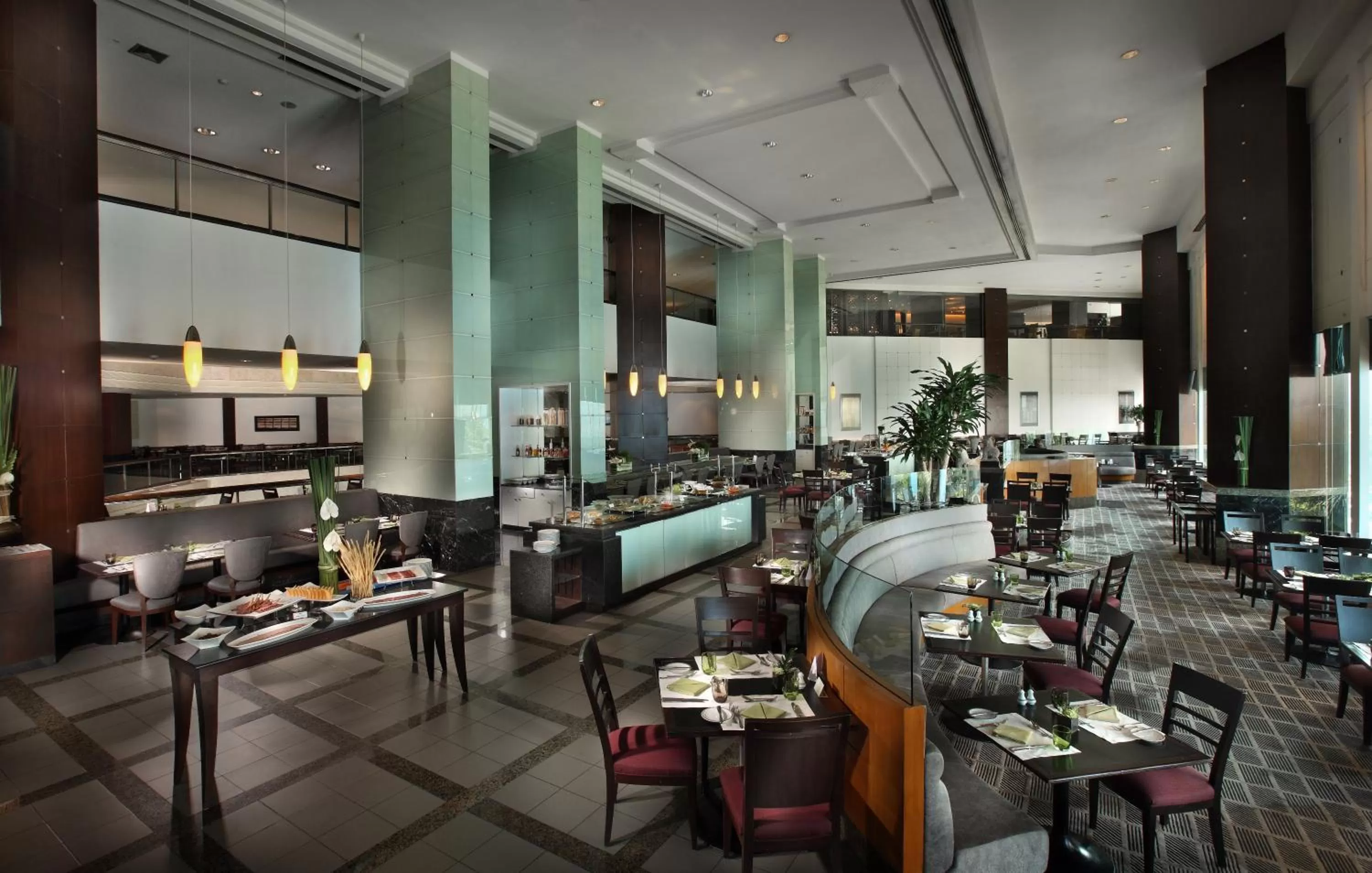 Restaurant/places to eat in Amari Bangkok