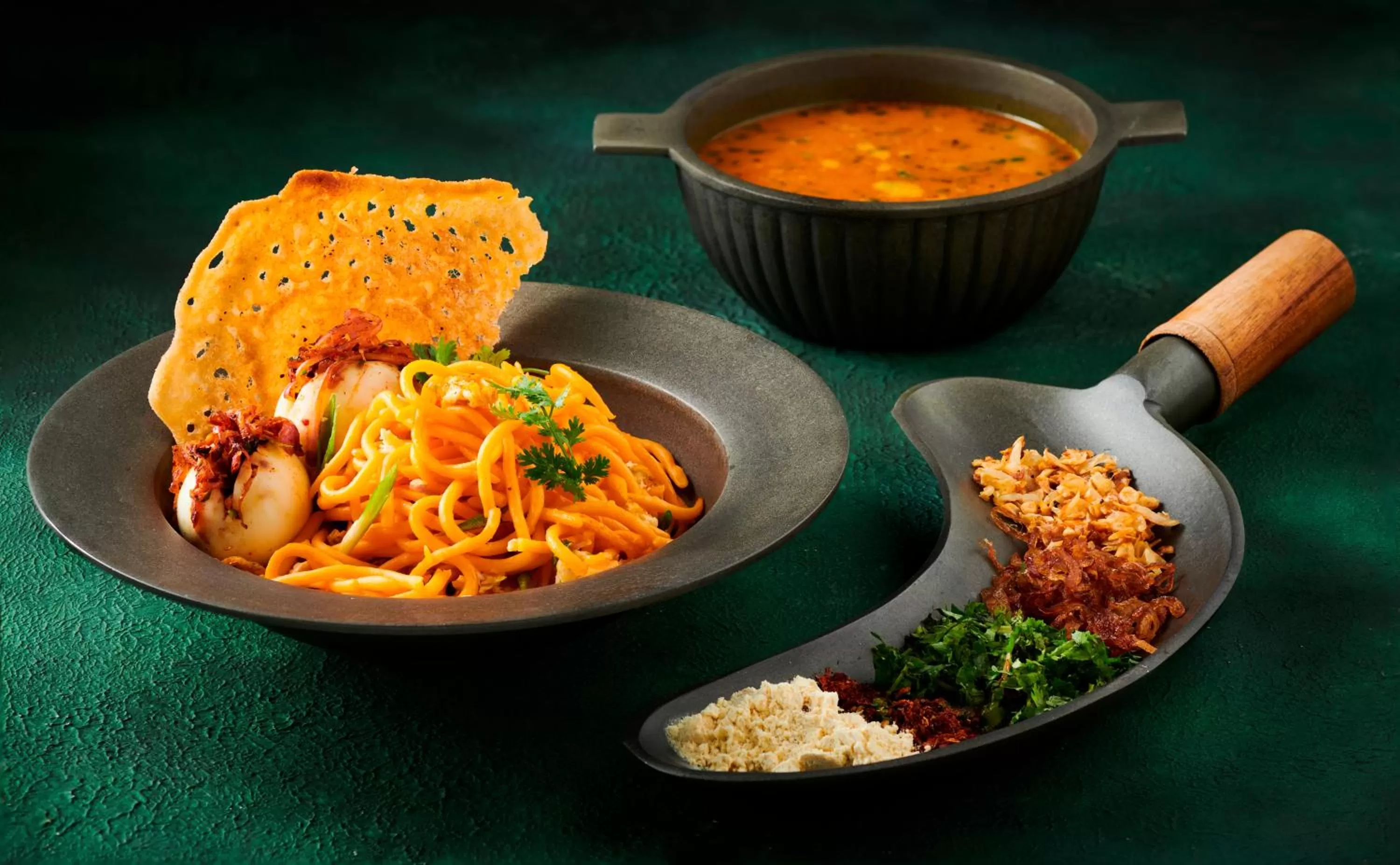 Food and drinks in Radisson Blu Hotel & Suites GRT Chennai