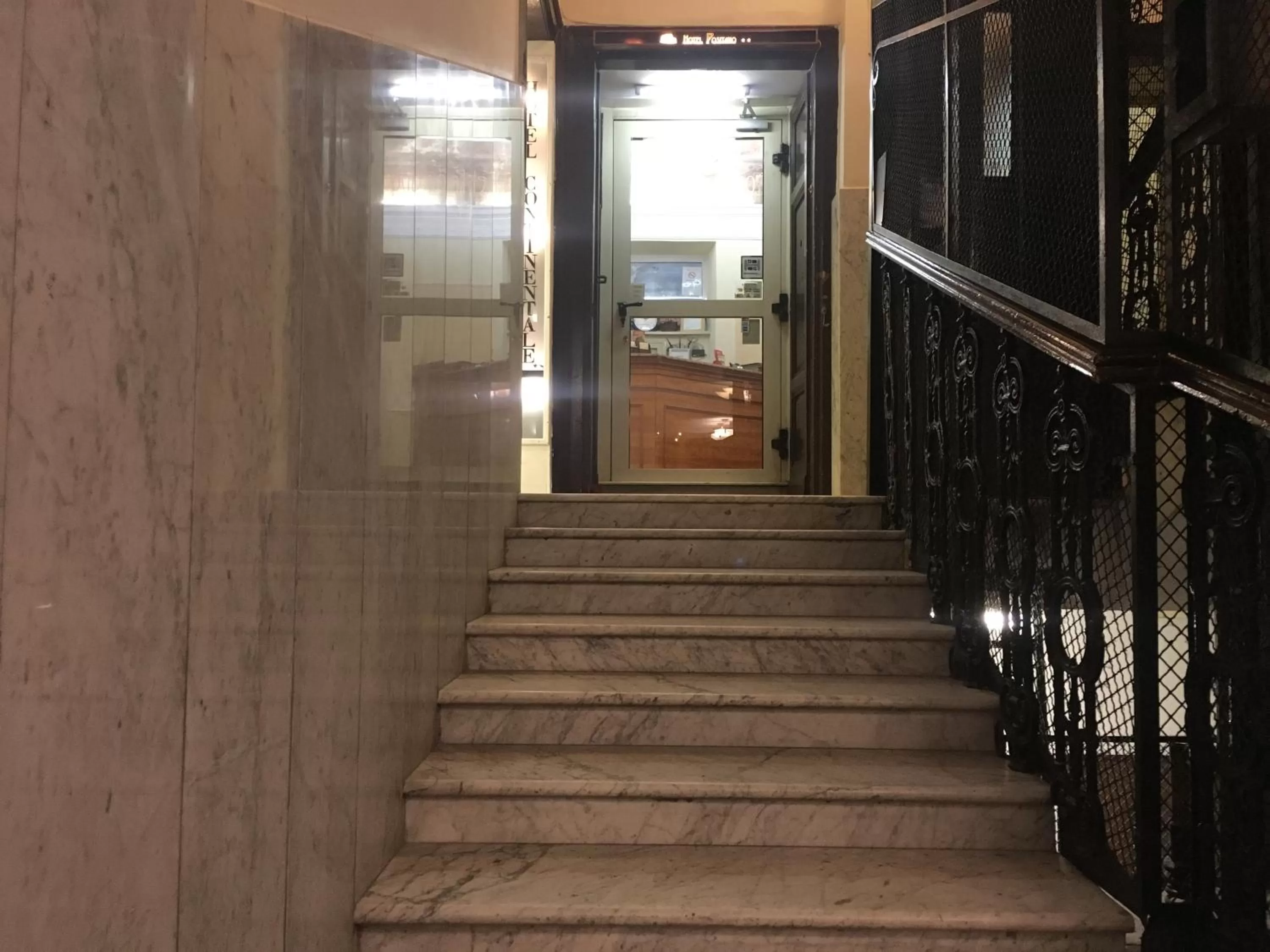 Facade/entrance in Hotel Positano