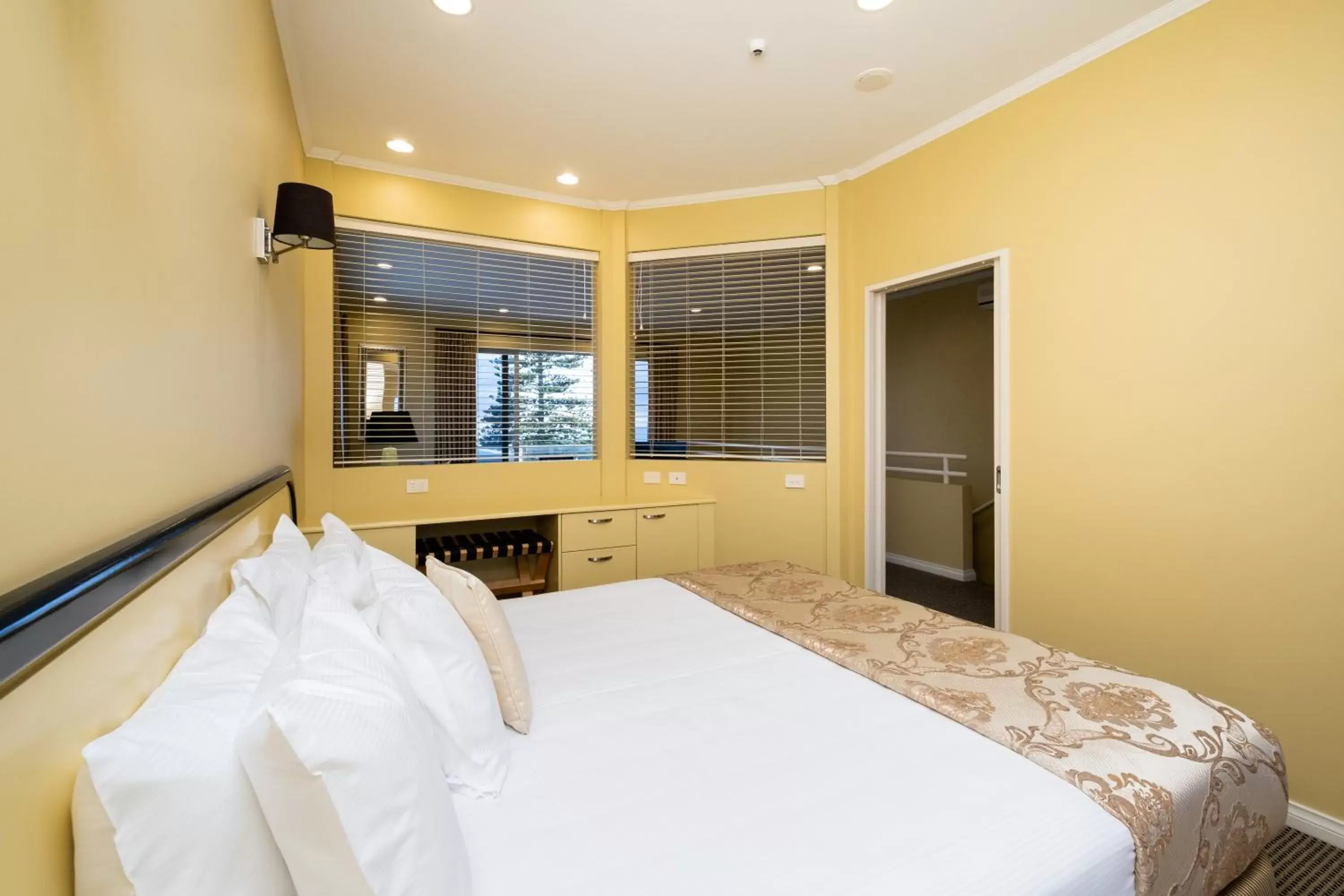 Oceanview Penthouse Apartment in Motel de la Mer Oceanview Penthouse Apartment in Motel de la Mer