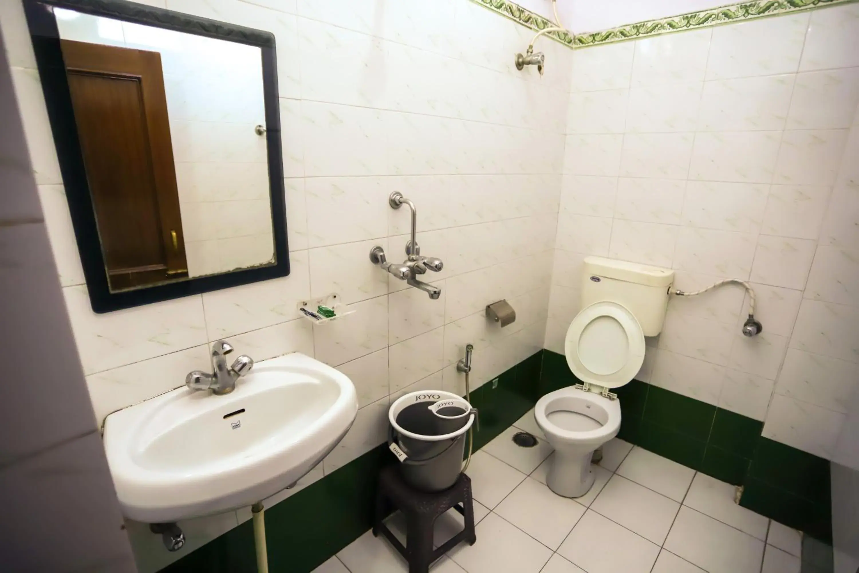 Bathroom in Hotel Jaisingh Palace