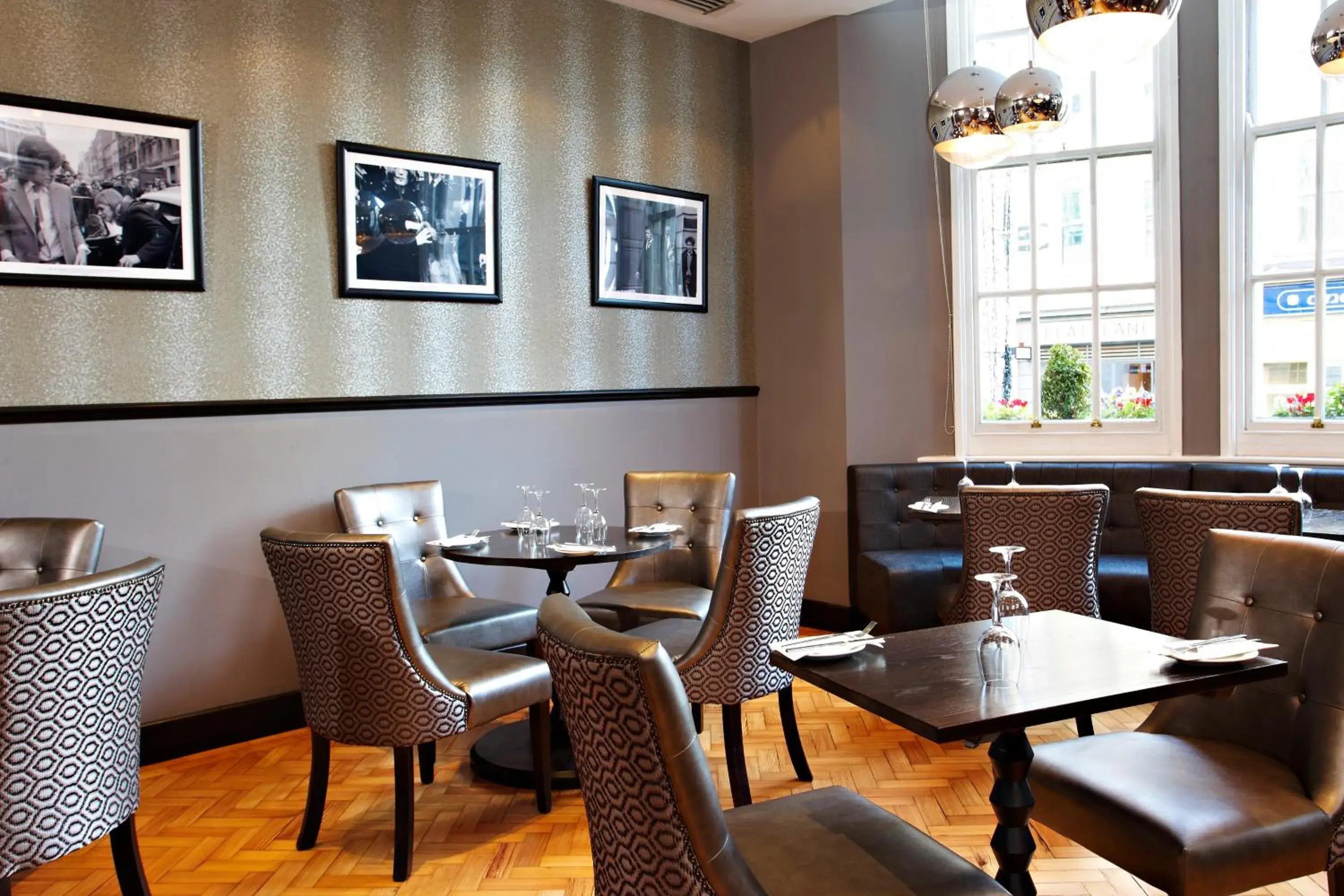 Restaurant/Places to Eat in Courthouse Hotel London