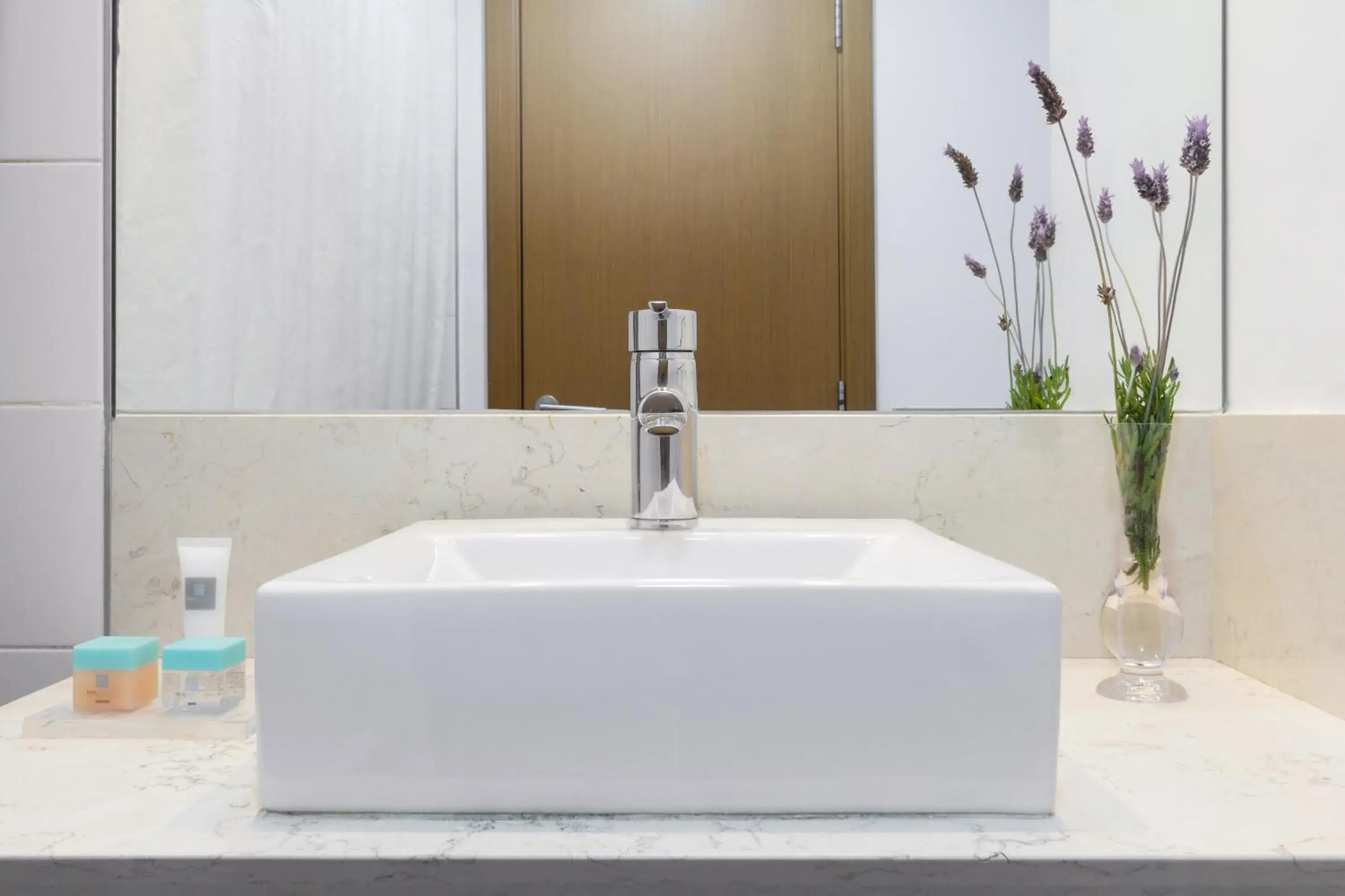 Bathroom in Real Colonia Hotel & Suites Bathroom in Real Colonia Hotel & Suites