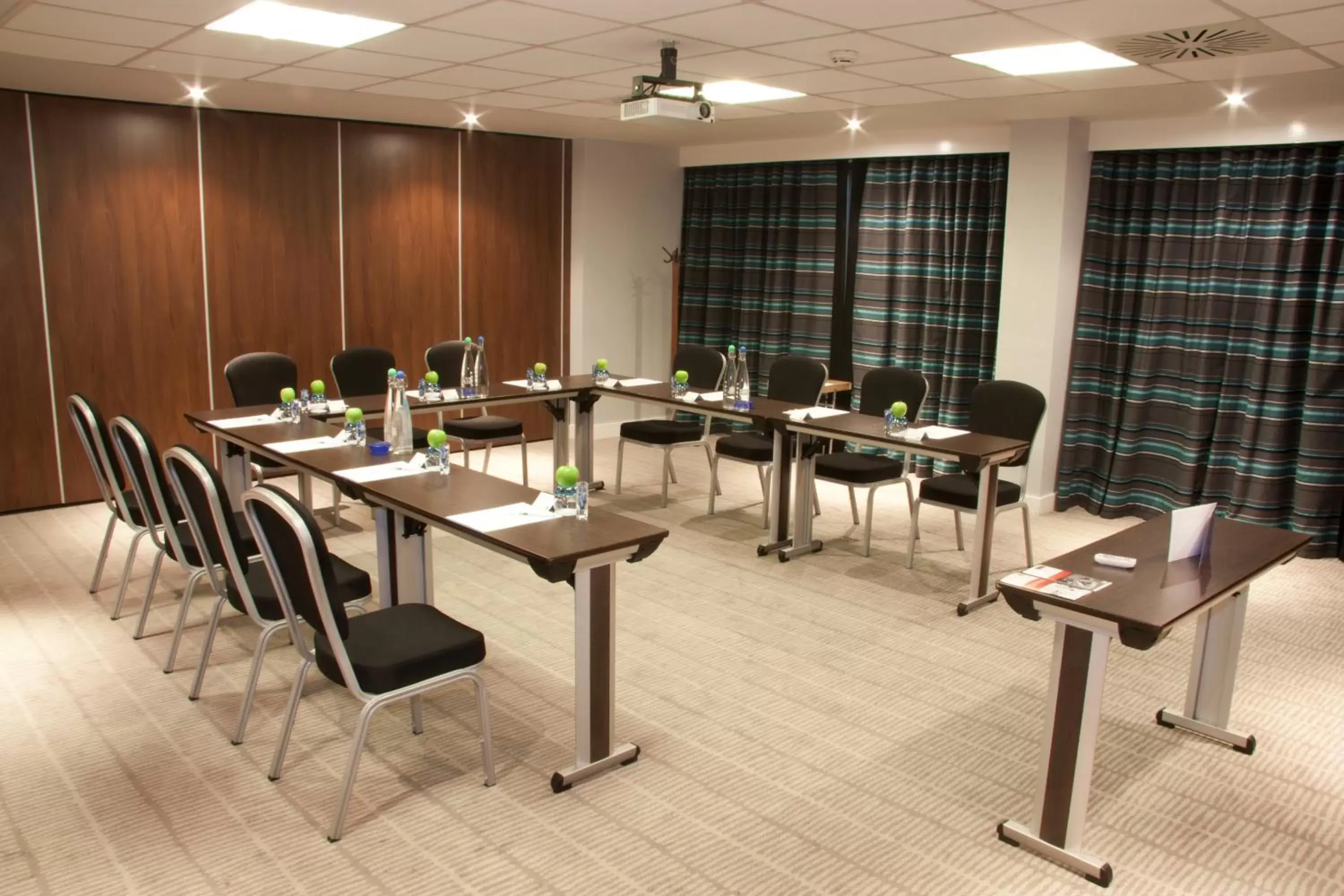 Meeting/conference room in Holiday Inn Express London Heathrow T5, an IHG Hotel