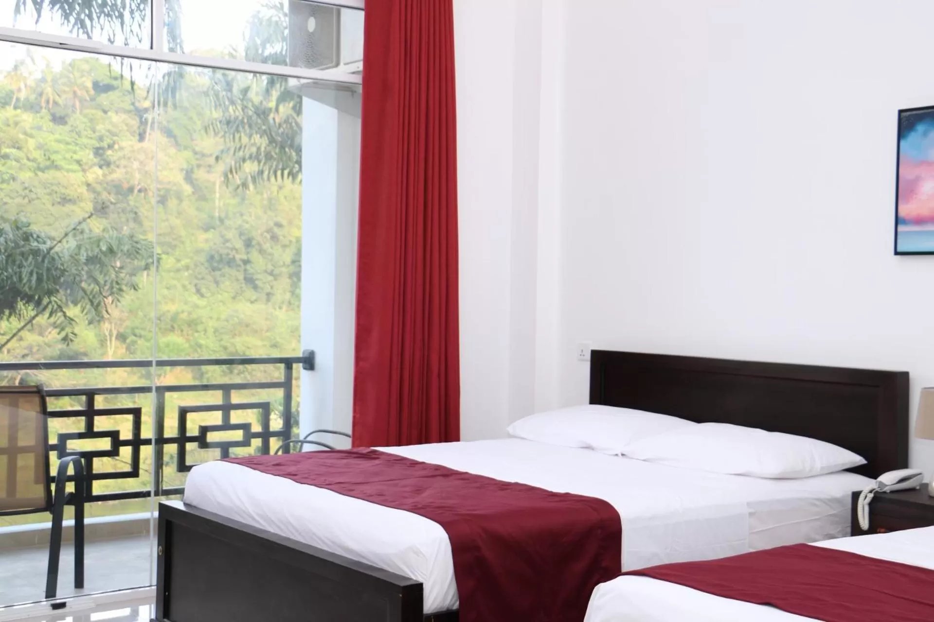 Bed in Kandy Rivers Edge Nature Resort
