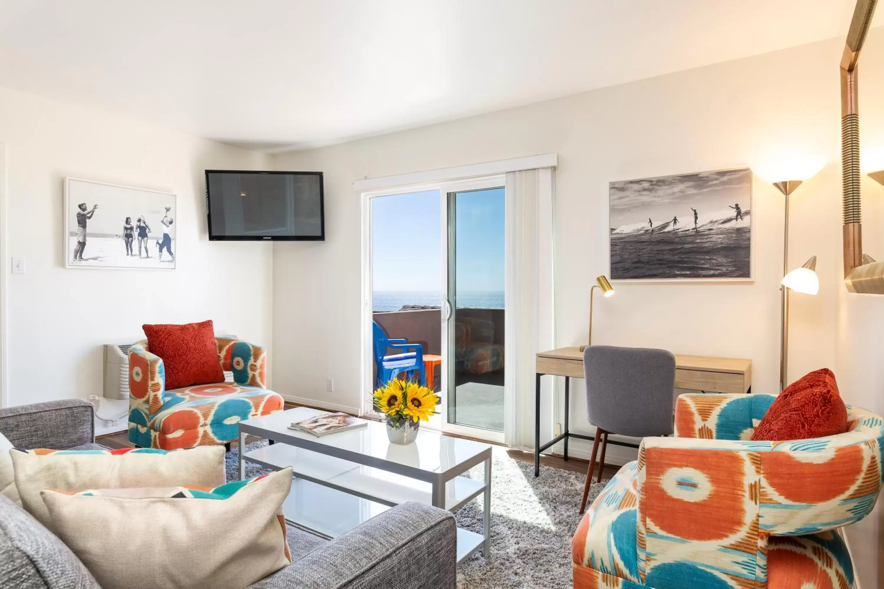 Seating Area in The Sea View Inn At The Beach