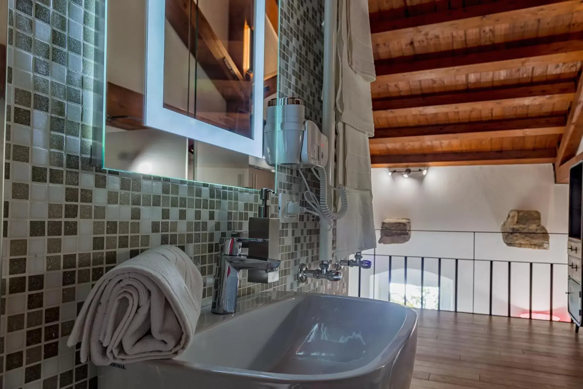 Bathroom in Le Maestranze Deluxe Rooms