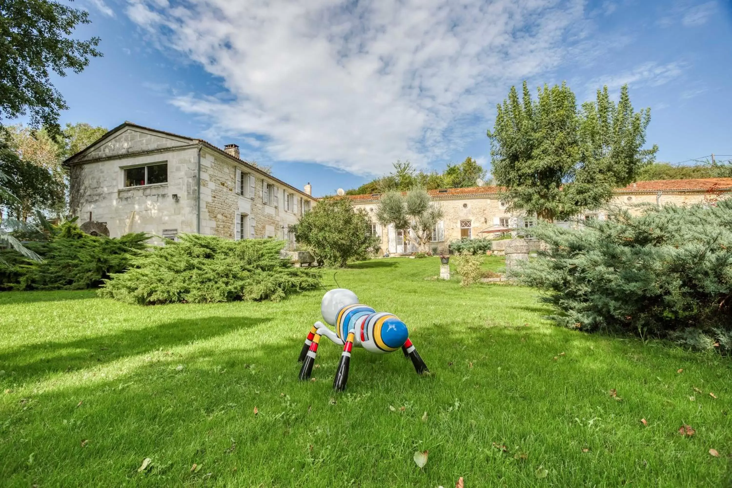 Garden, Property Building in Jolysable