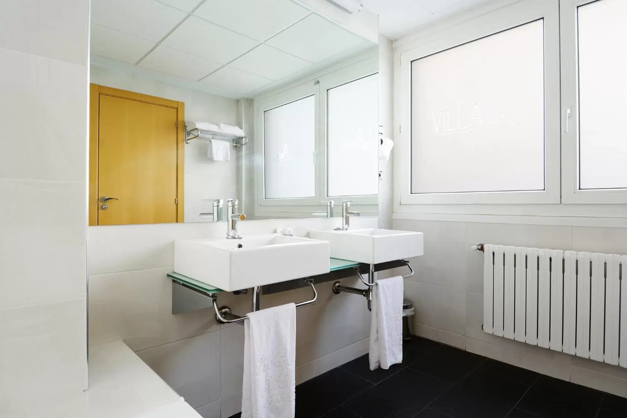 Bathroom in U Hotel Villa-Gomá