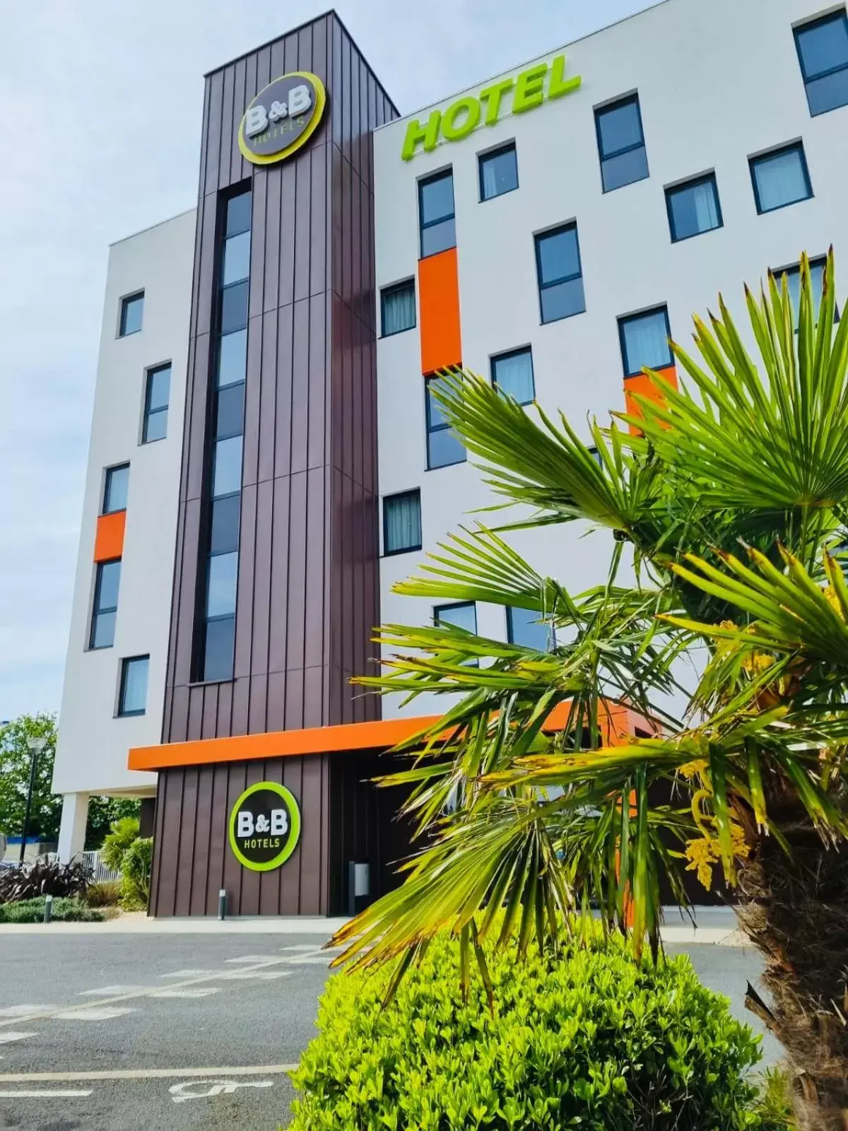 Property building in B&B HOTEL La Roche-sur-Yon Property building in B&B HOTEL La Roche-sur-Yon