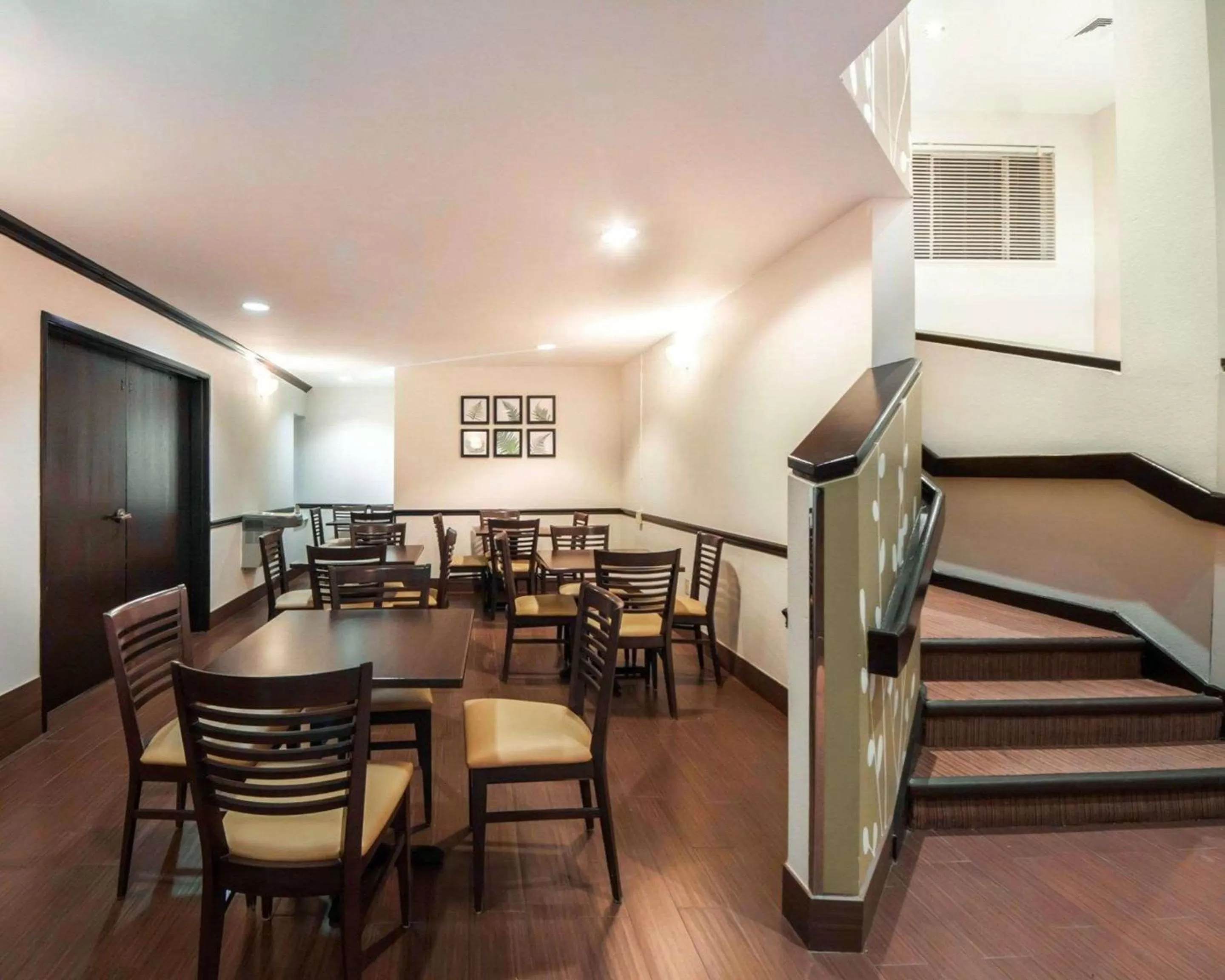 Breakfast in Sleep Inn & Suites Edmond near University