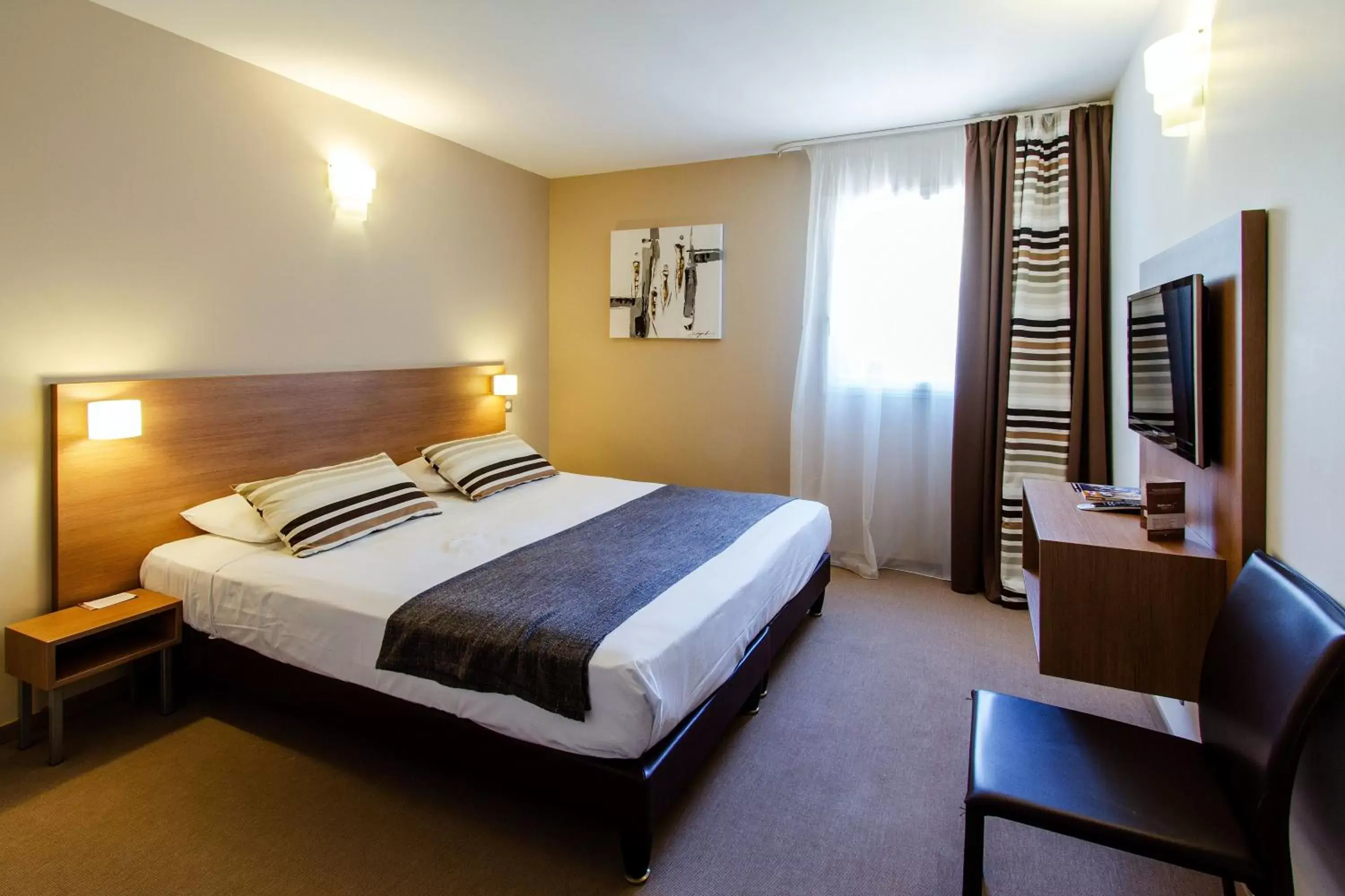 Bedroom, Bed in Forme-hotel & Spa Montpellier Sud-Est - Parc Expositions - Arena