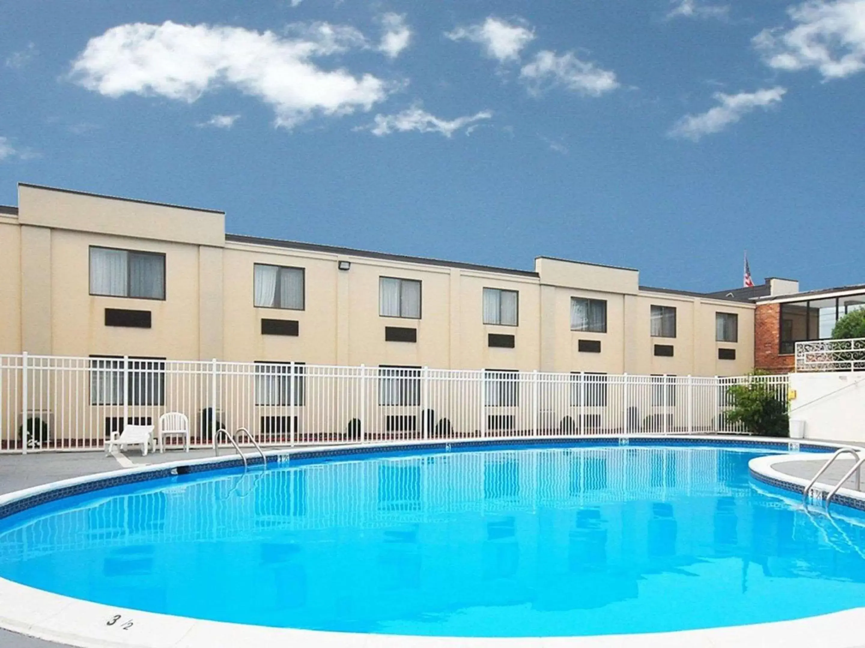 On site, Property Building in Quality Inn Seekonk-Providence