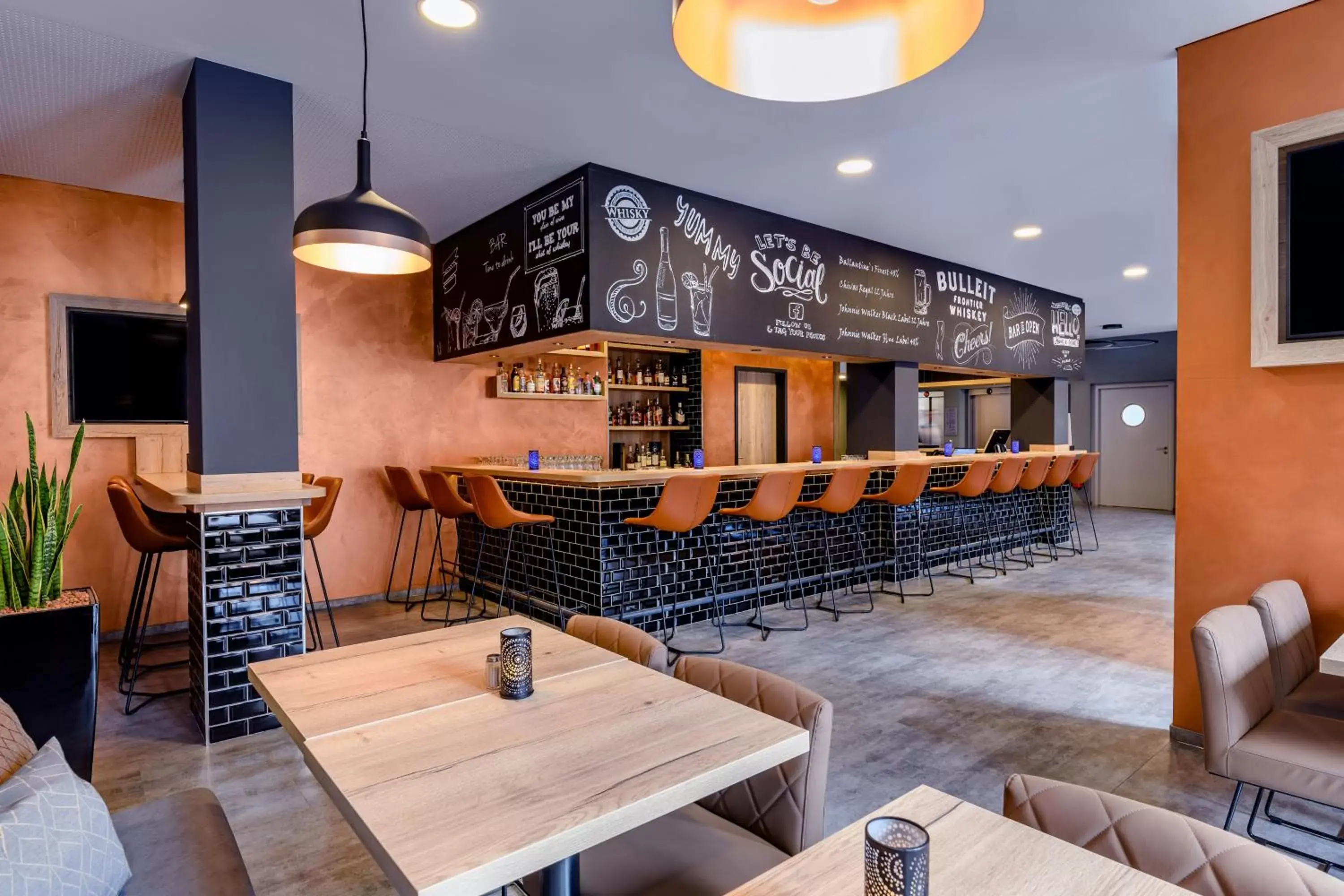 Lounge or bar in ibis Styles Bamberg Lounge or bar in ibis Styles Bamberg
