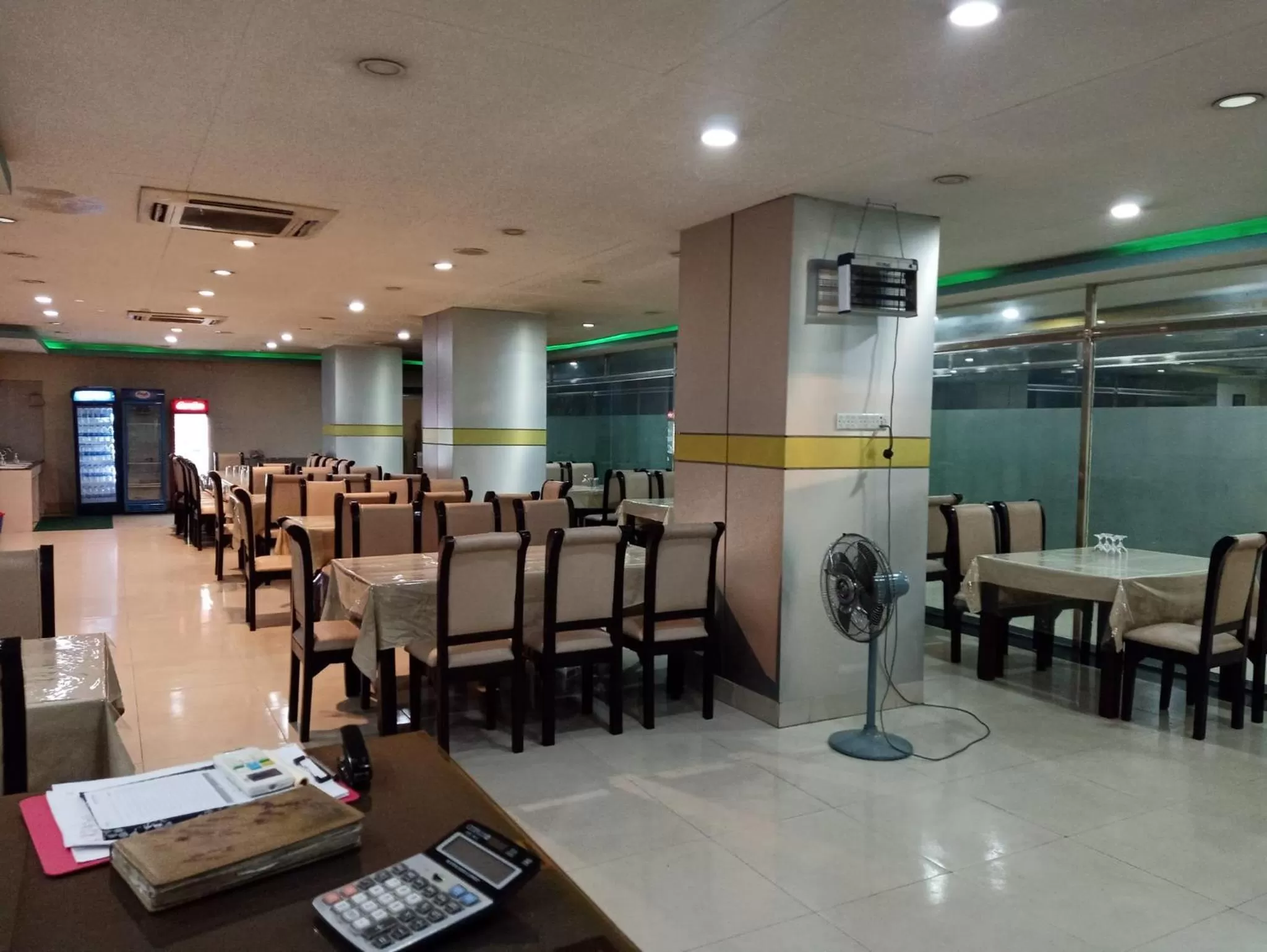 Restaurant/places to eat in Grand Surma Hotel
