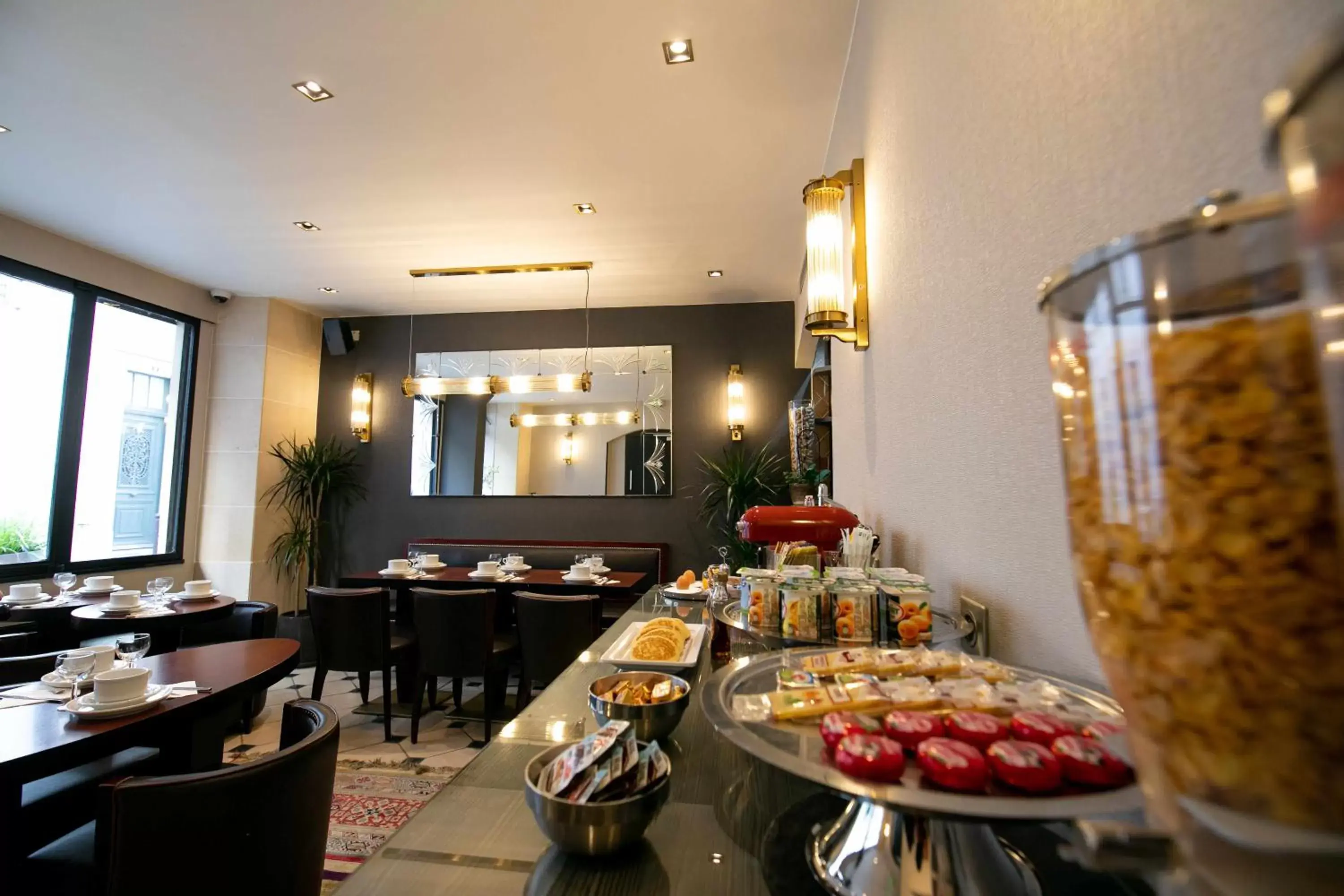 Buffet breakfast, Restaurant/Places to Eat in Hôtel Eiffel Rive Gauche