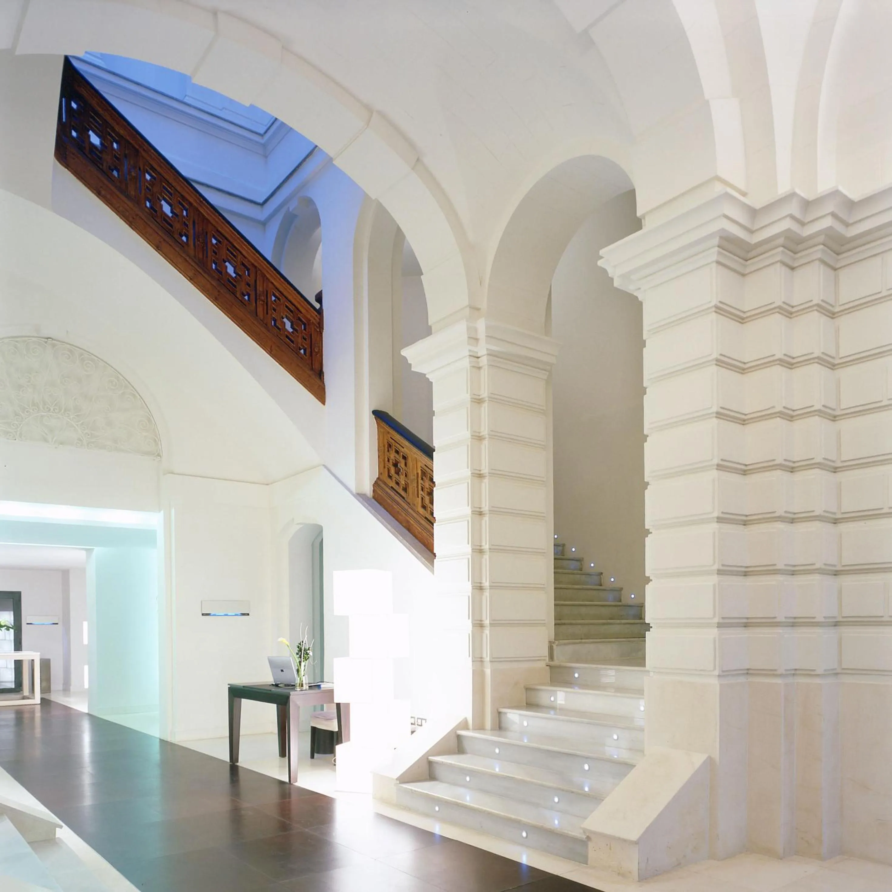 Lobby or reception in Hospes Palau de La Mar, Valencia, a Member of Design Hotels