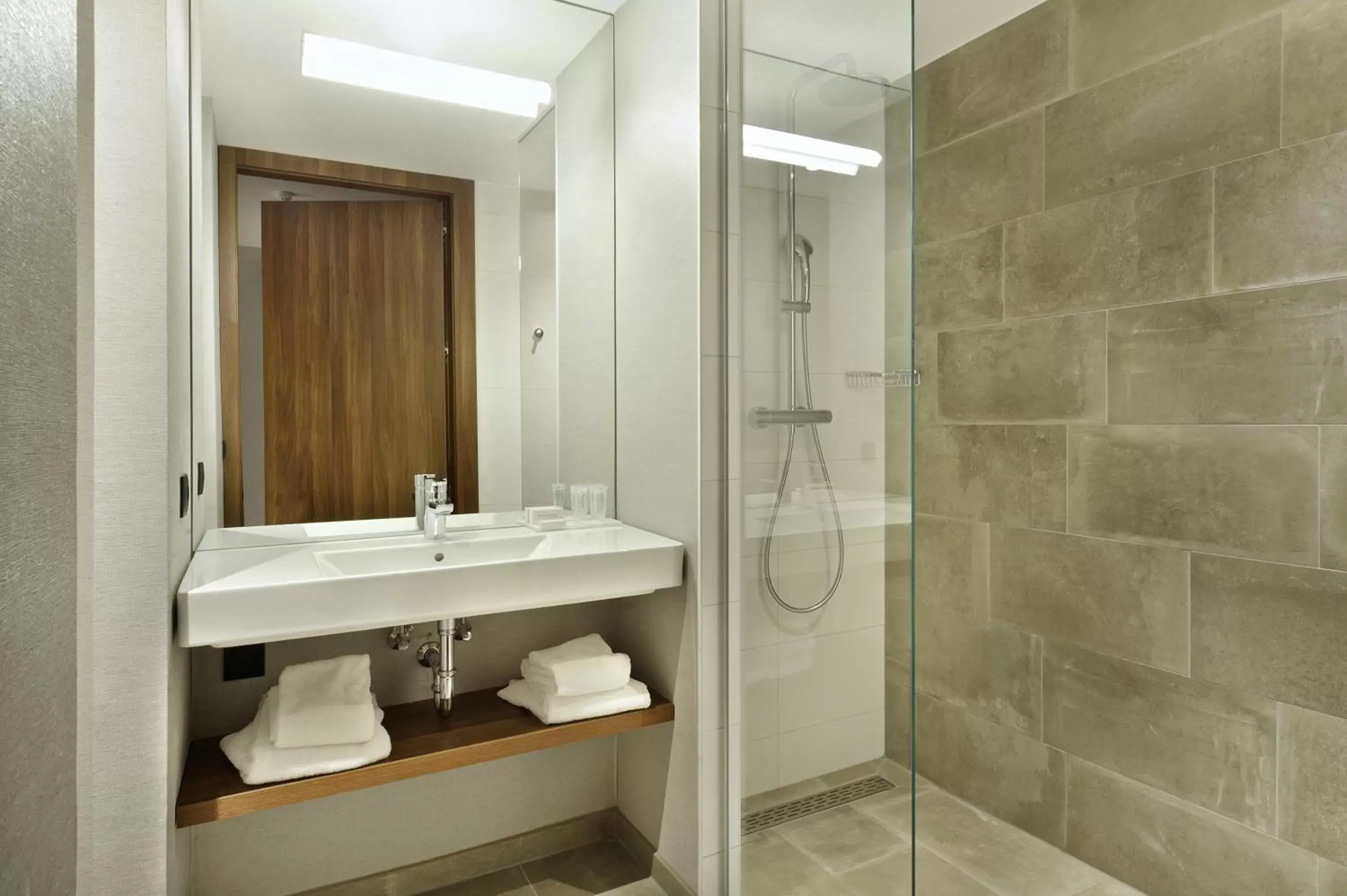 Shower, Bathroom in Van der Valk Hotel Nijmegen-Lent