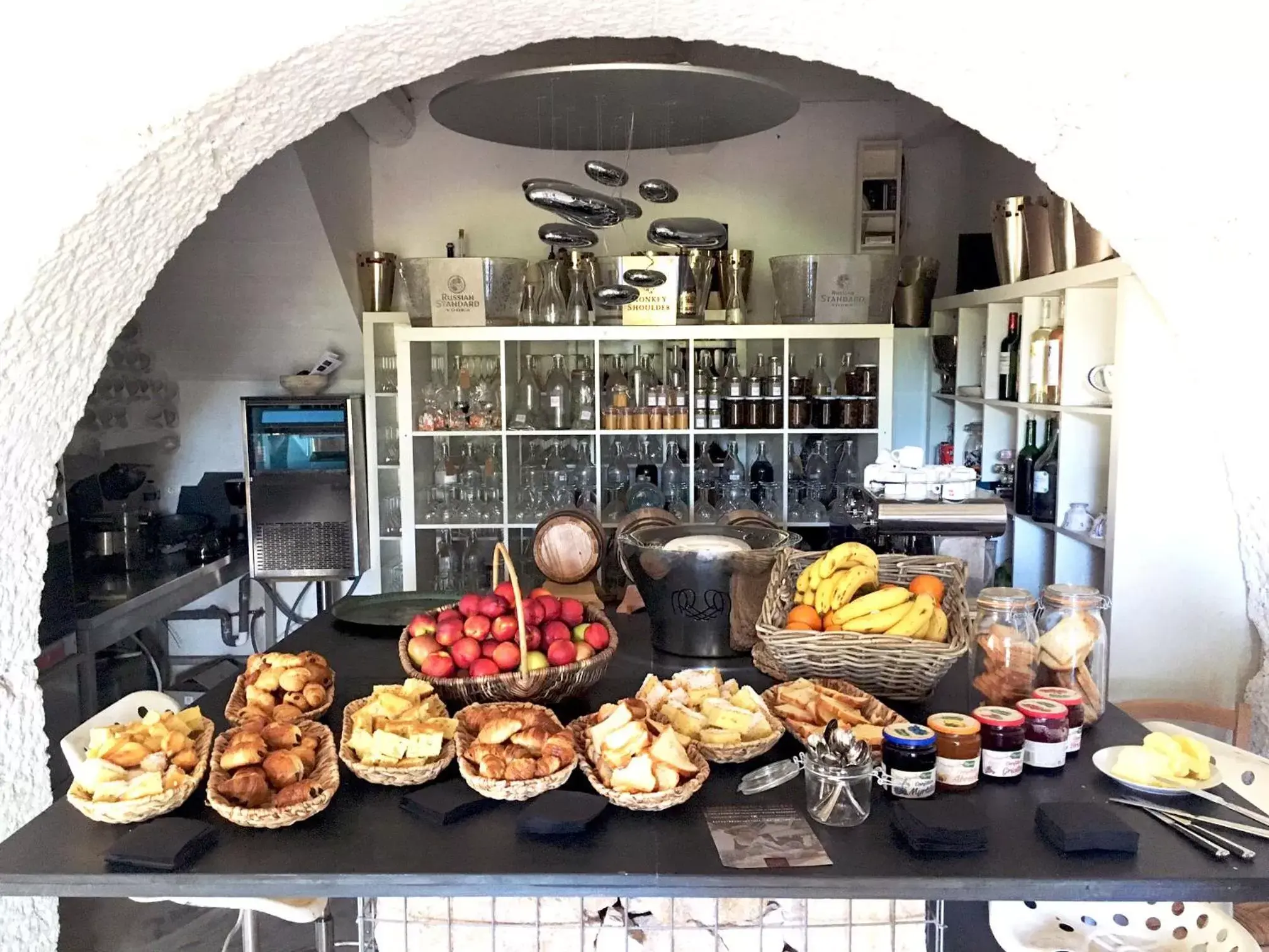 Buffet breakfast in Domaine Regis Freres