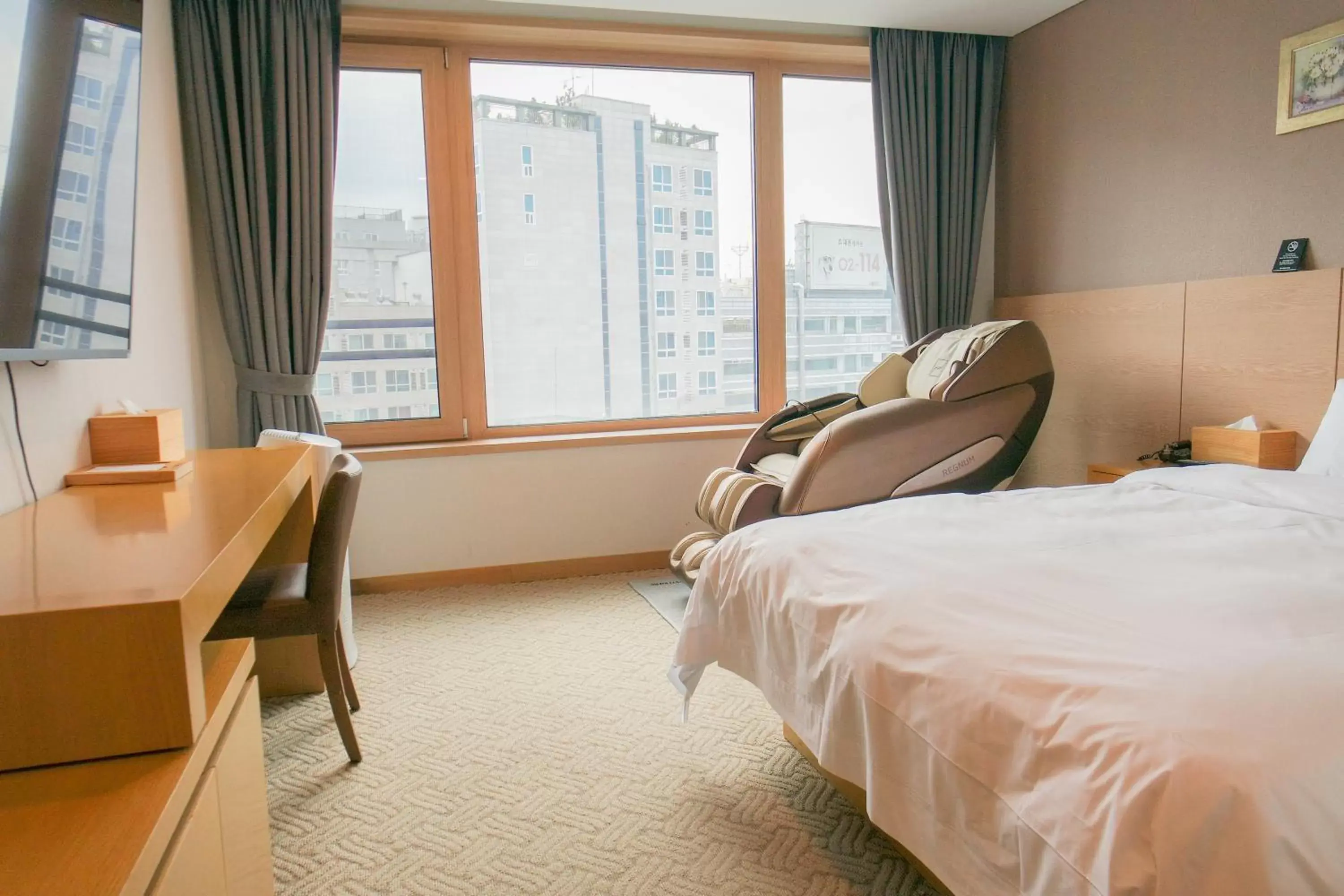 Bed in Jongno Dongdaemun Lumia Hotel