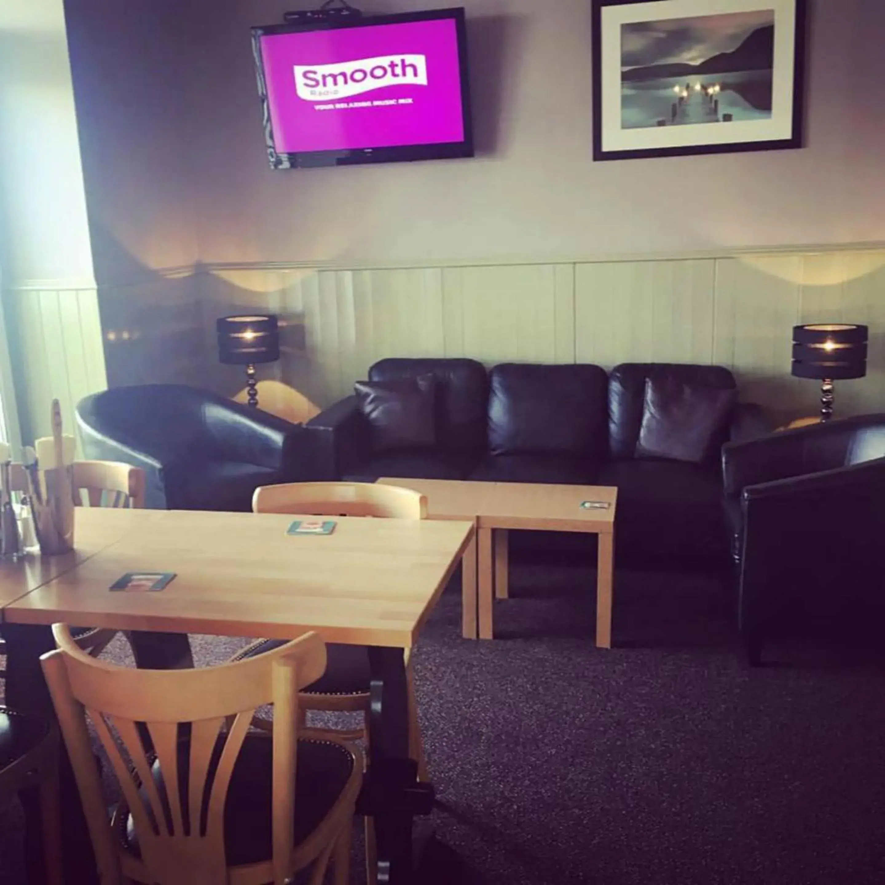 Lounge or bar, Seating Area in Harrow Lodge Hotel