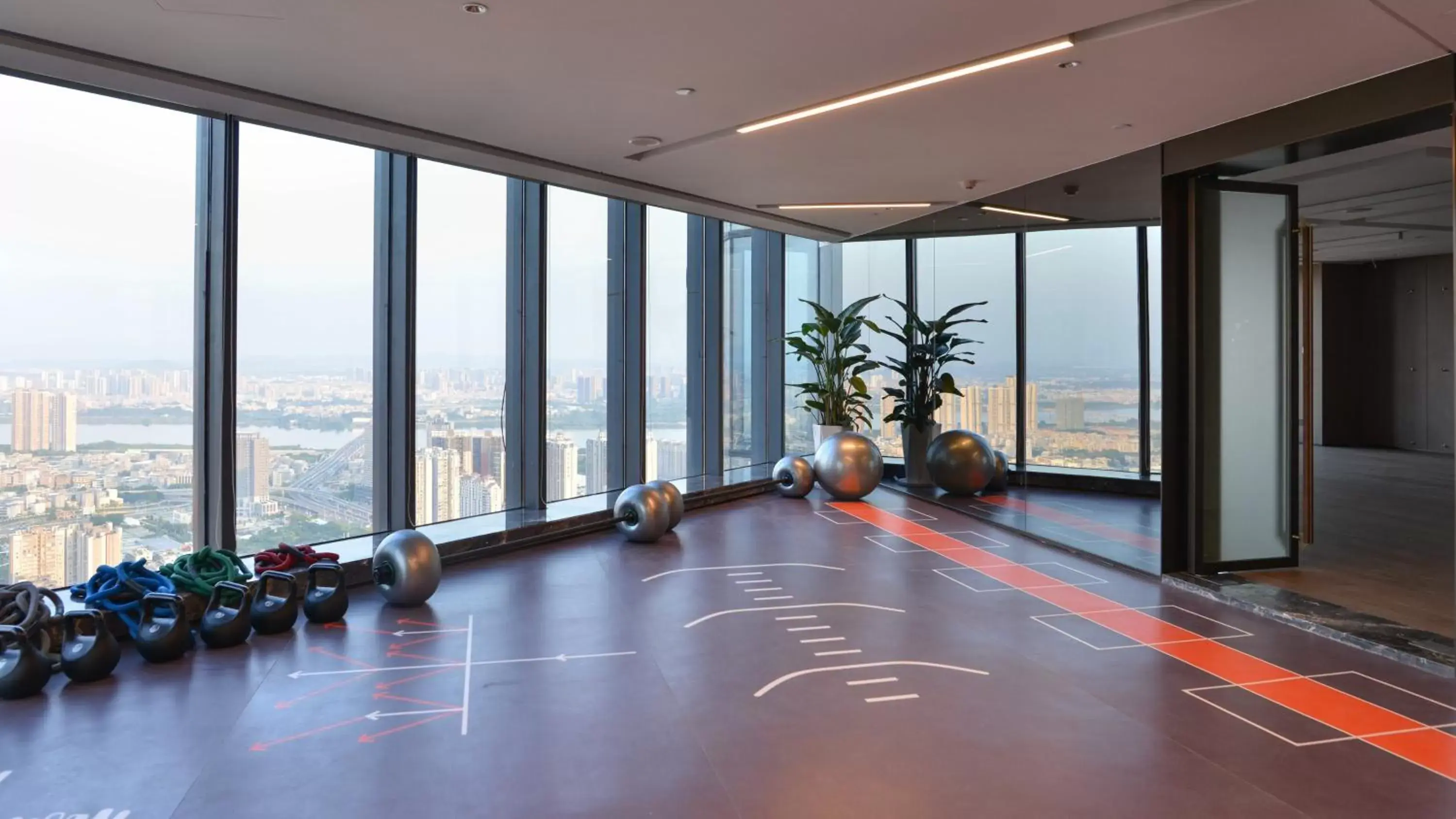 Fitness centre/facilities in Pullman Huizhou Kaisa