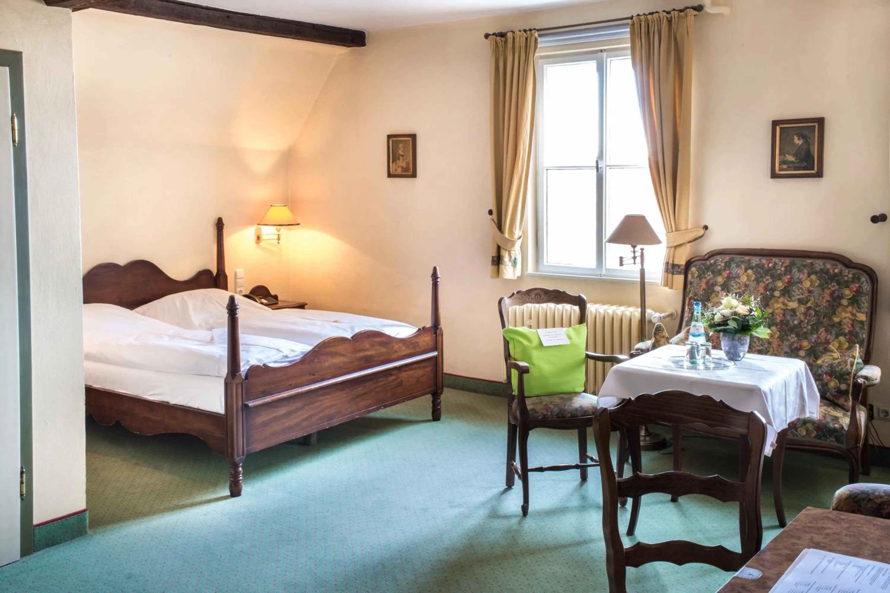 Day, Bed in WAGNERS Hotel Greifen-Post