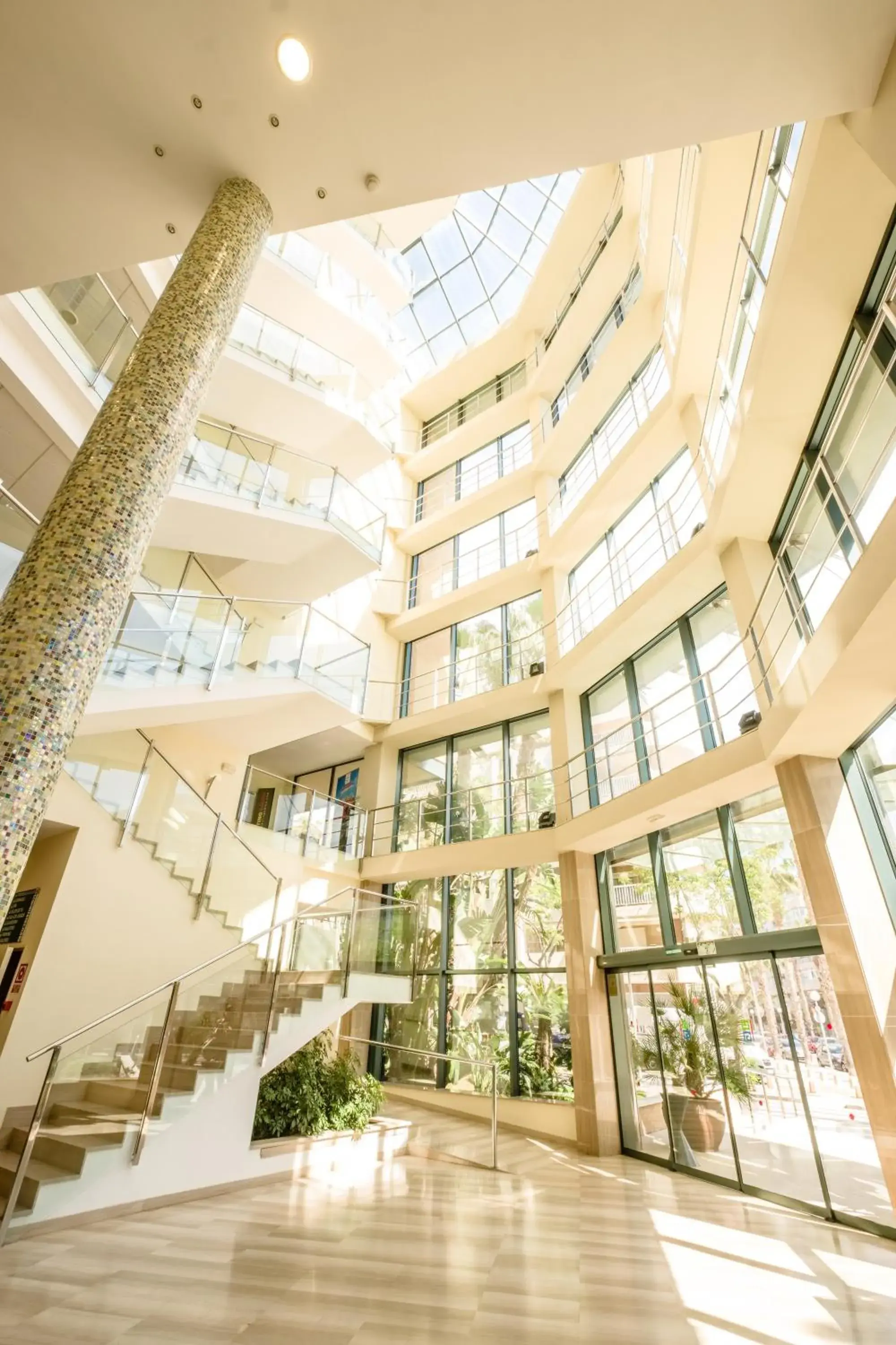 Lobby or reception in Hotel California Palace