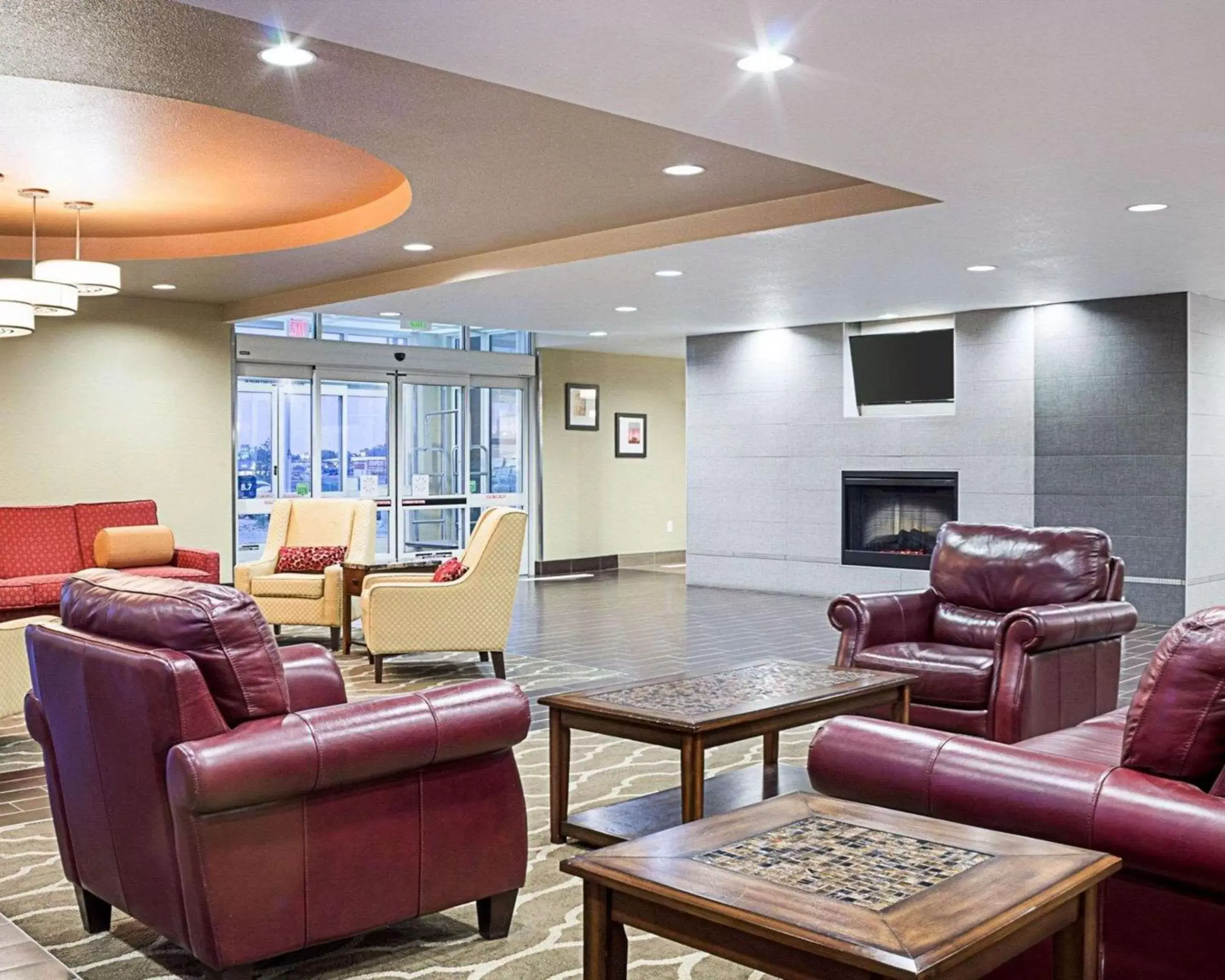 Lobby or reception in Comfort Suites Minot South Lobby or reception in Comfort Suites Minot South