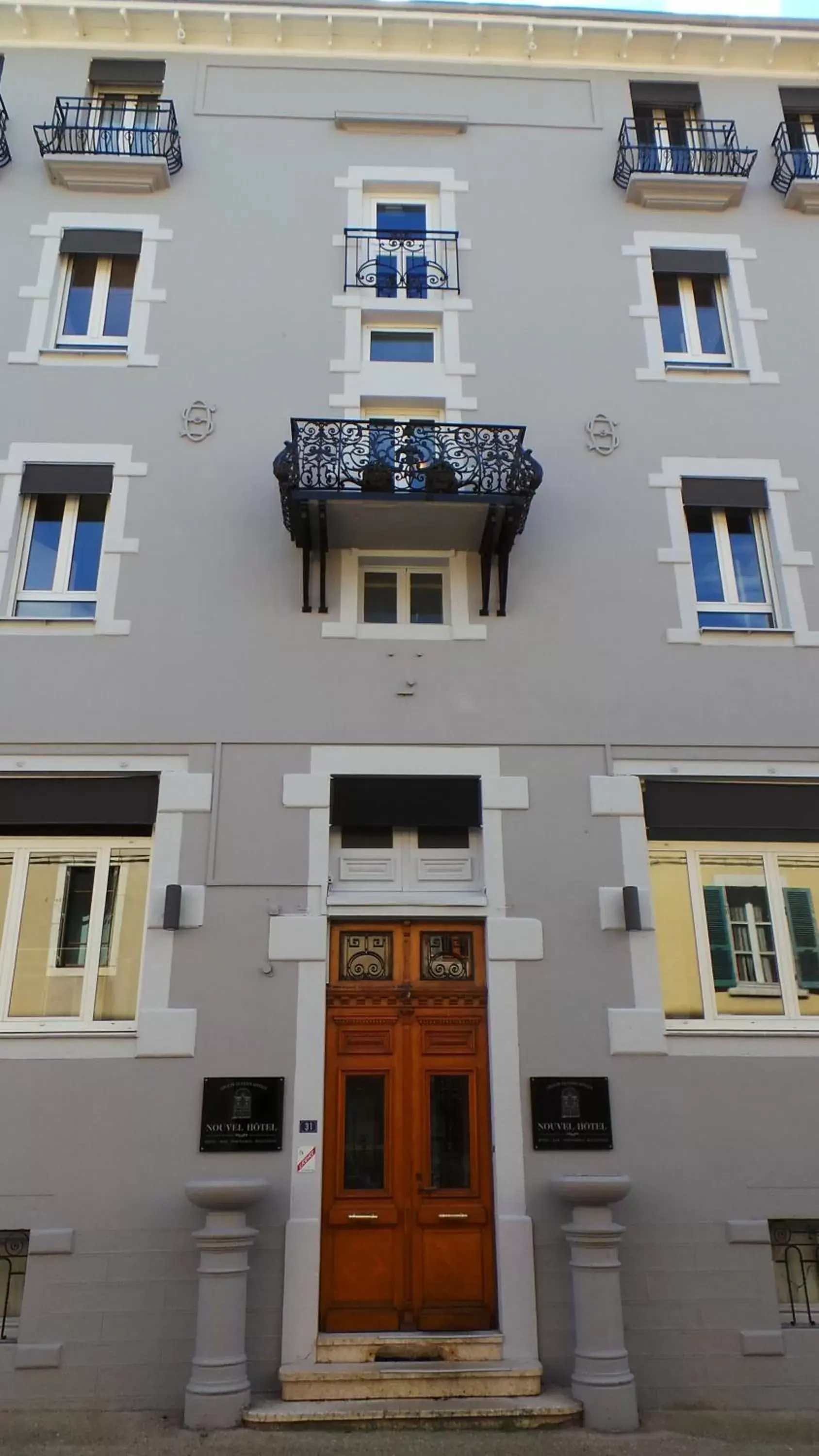 Facade/entrance, Property Building in Le Nouvel Hôtel