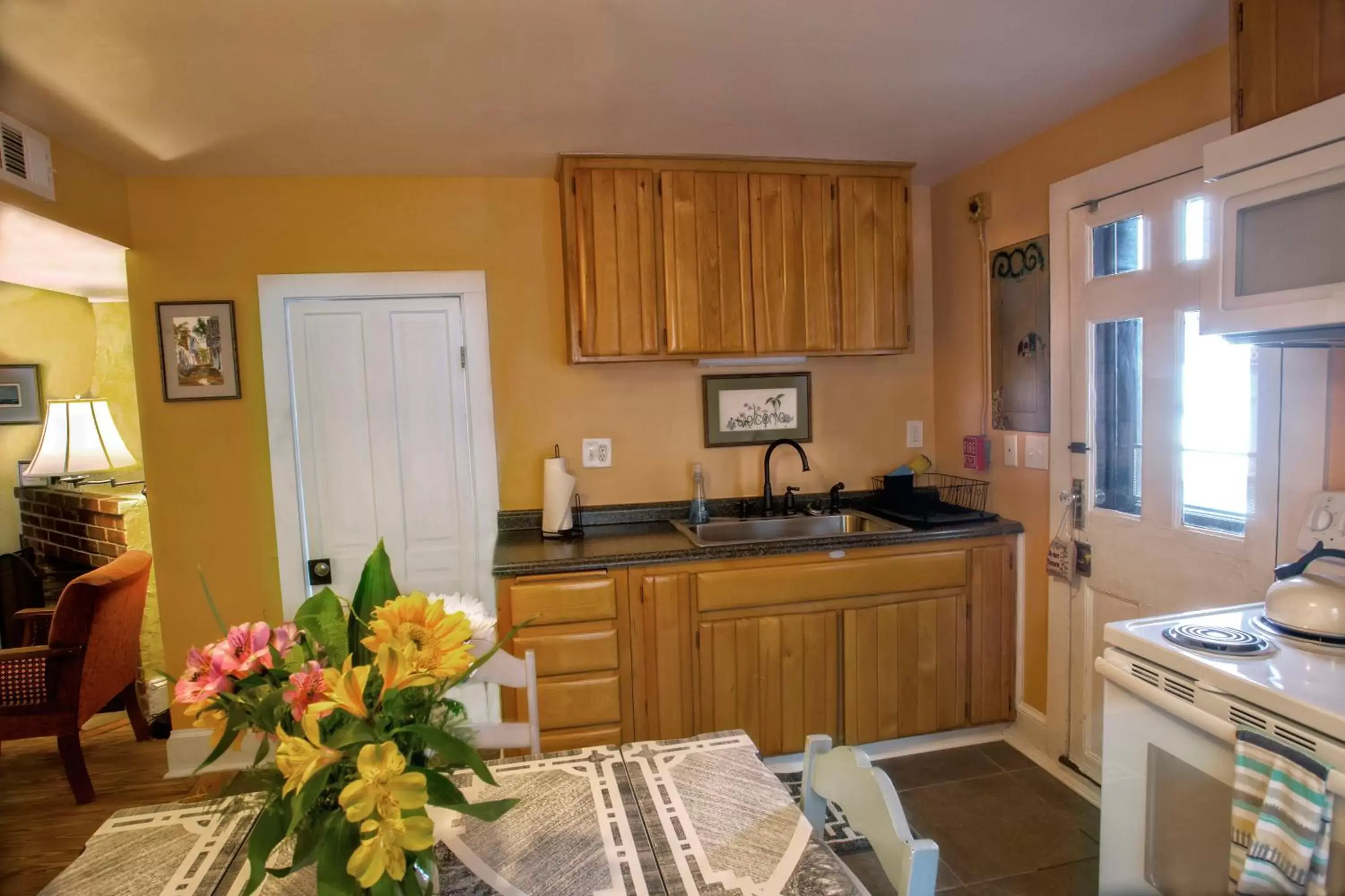 Other, Kitchen/Kitchenette in St. Francis Inn - Saint Augustine