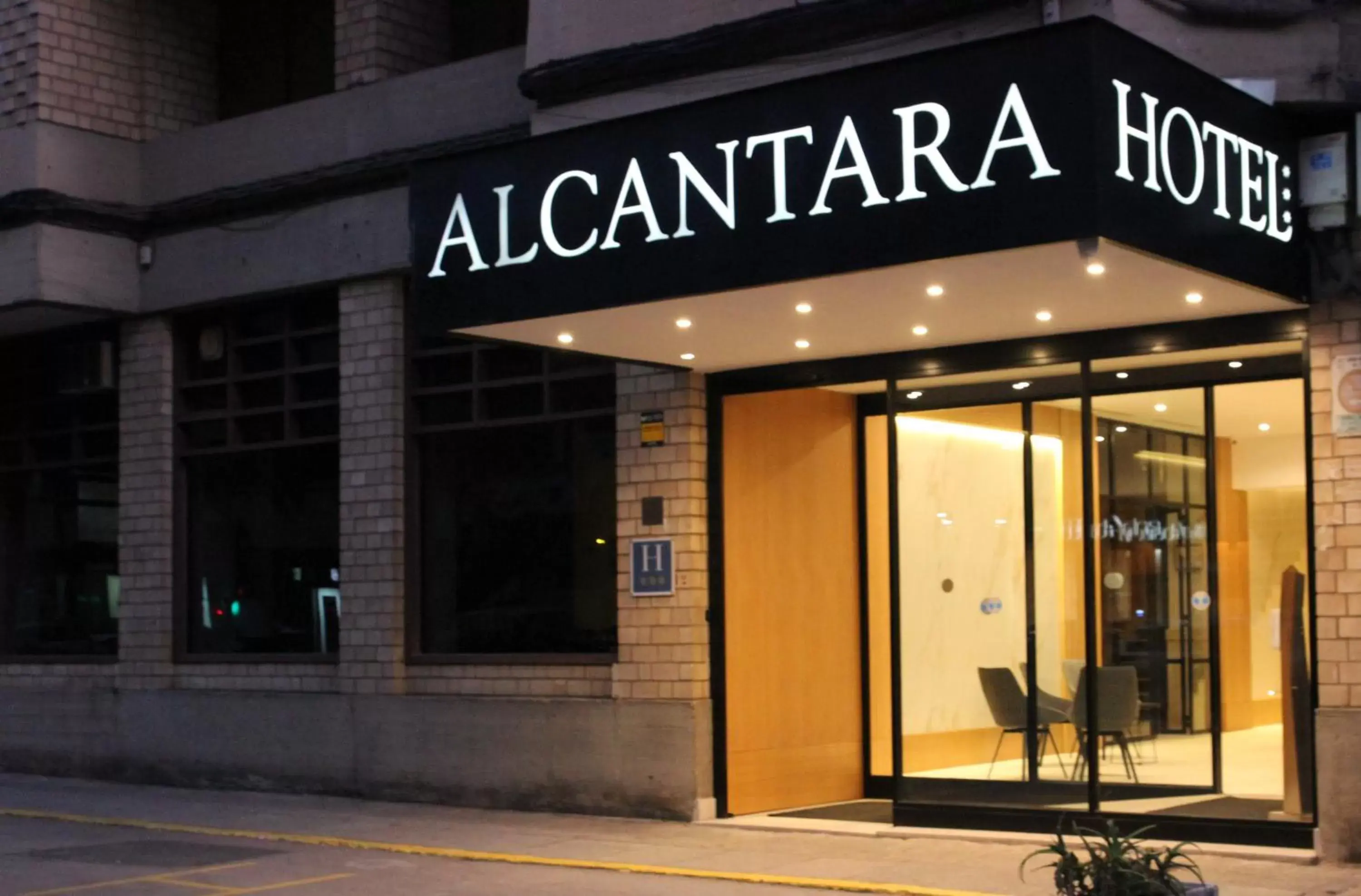Property building in Hotel Alcántara
