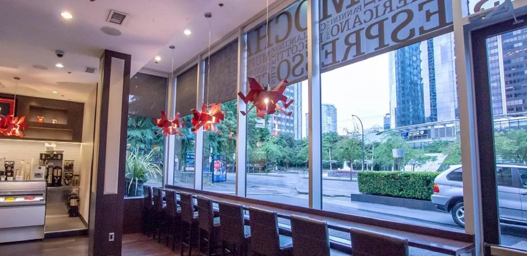 Restaurant/places to eat in Century Plaza Hotel