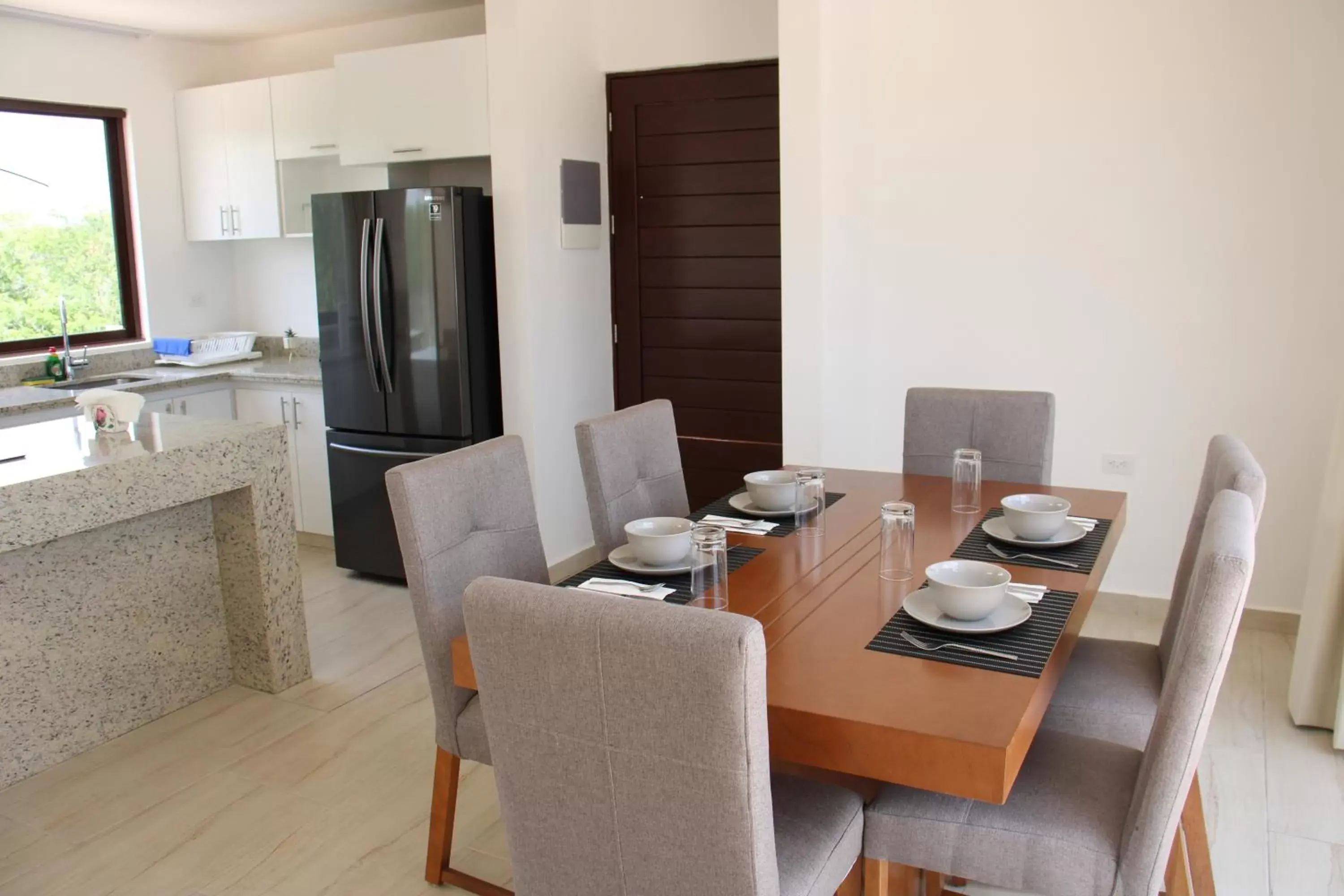 Dining Area in Apartment and Penthouse Blue Luxury Kukulkan Tulum
