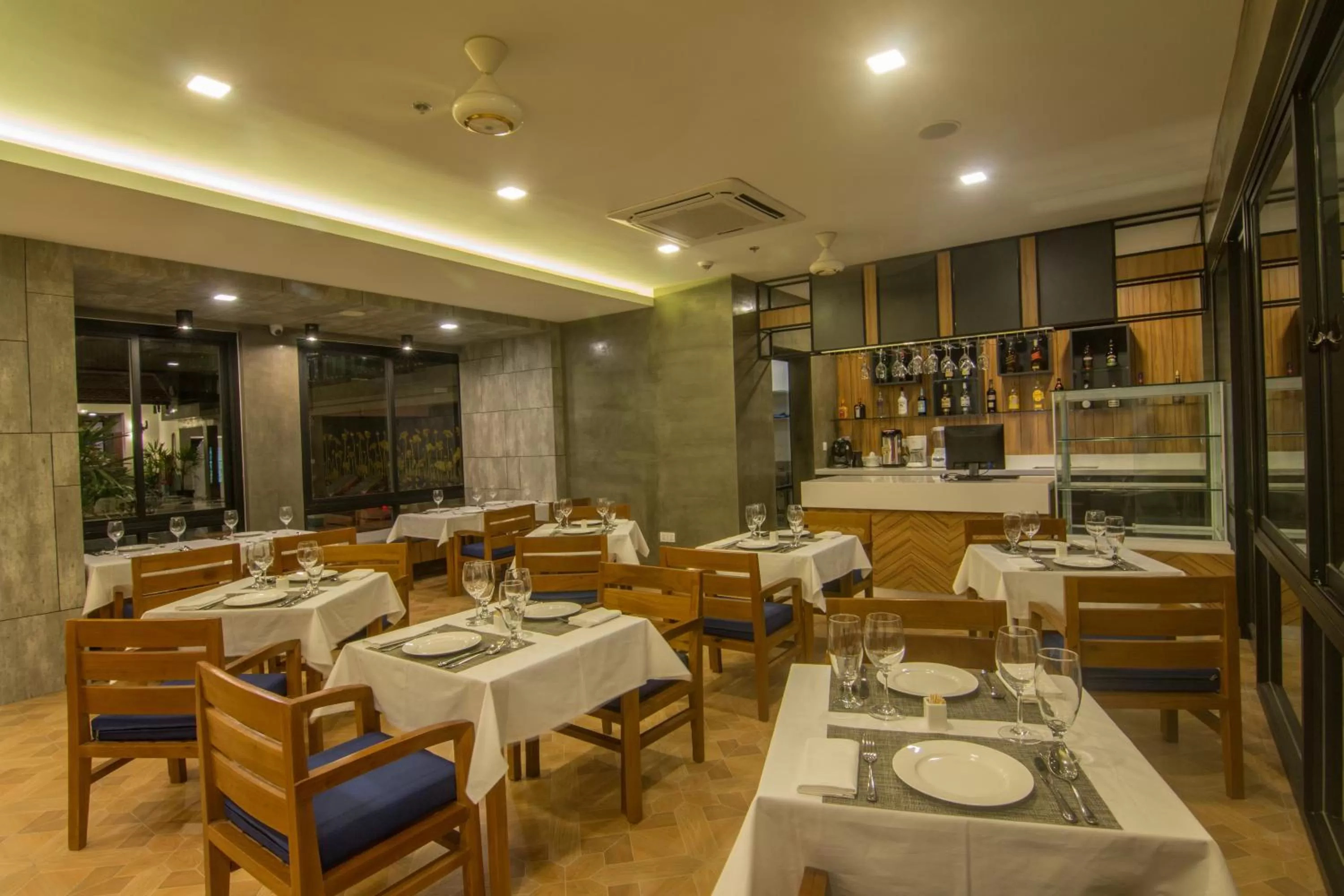 Restaurant/places to eat in Chhay Long Angkor Boutique Hotel Siem Reap