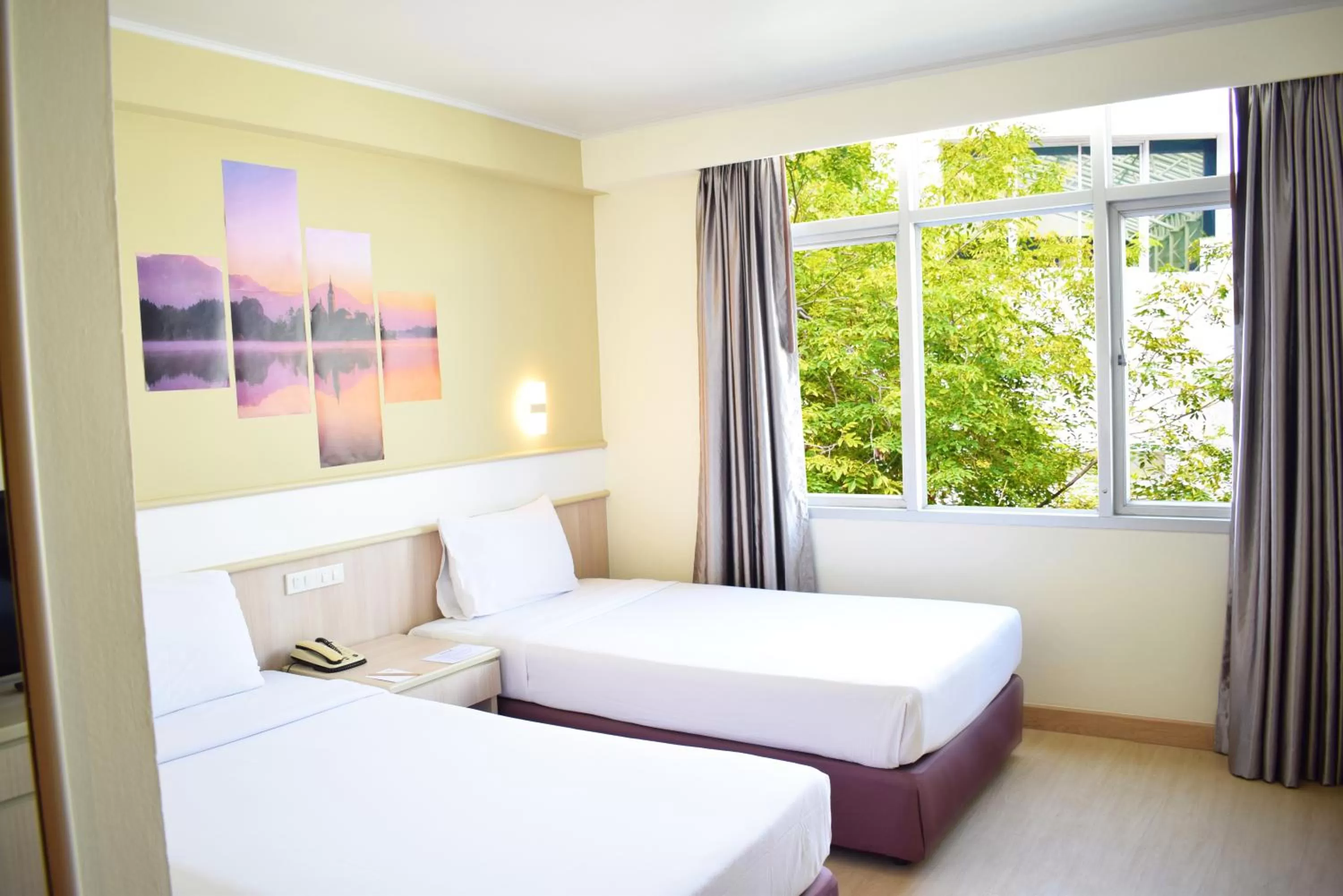 Bed in Trang Hotel Bangkok - SHA Plus