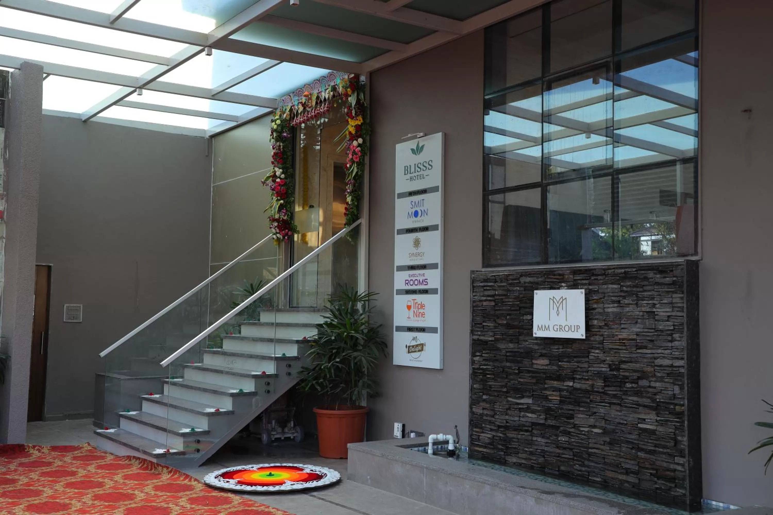 Facade/entrance in Blisss Hotel Kolhapur