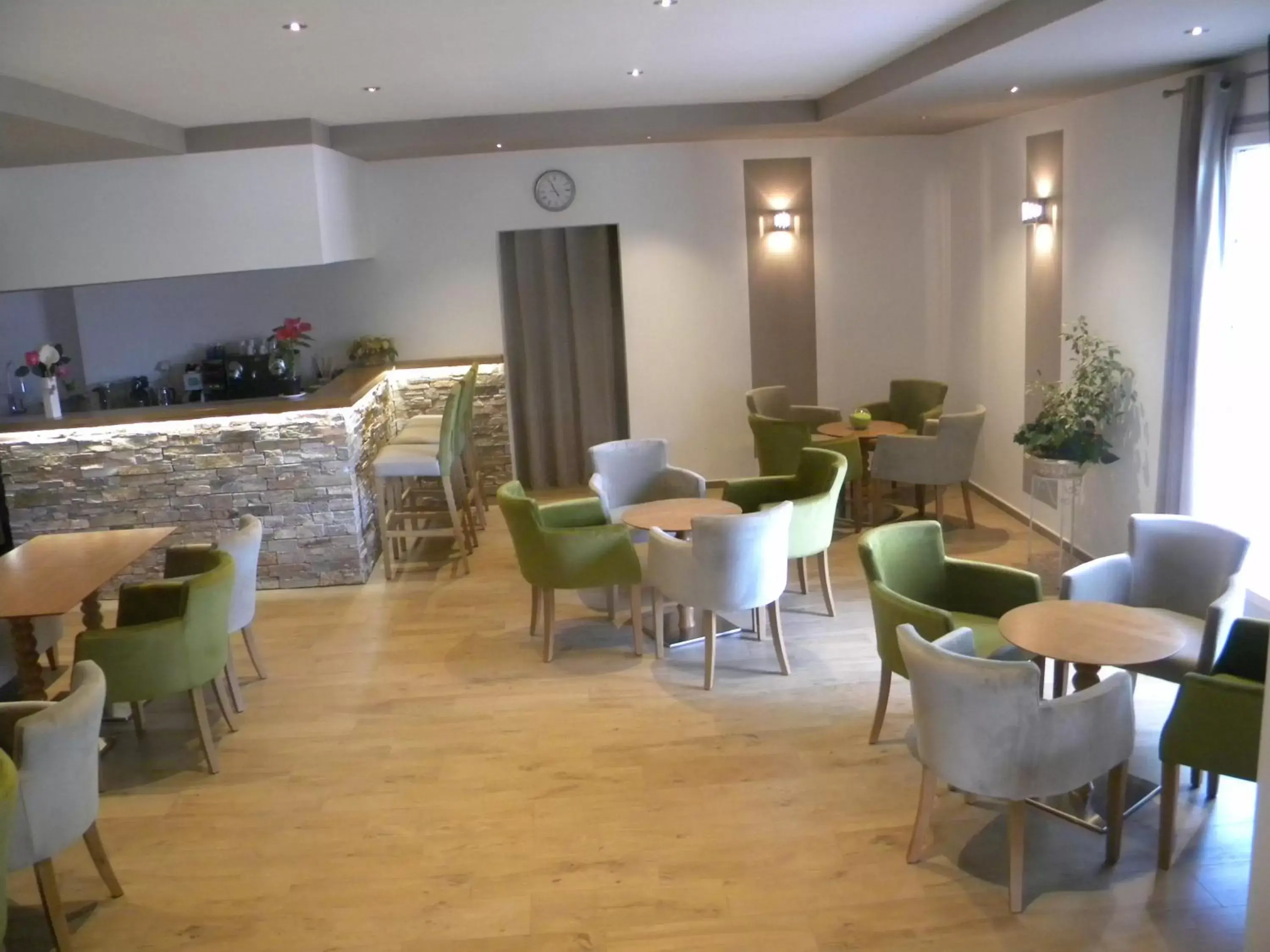 Lounge or bar, Restaurant/Places to Eat in Auberge les Oliviers