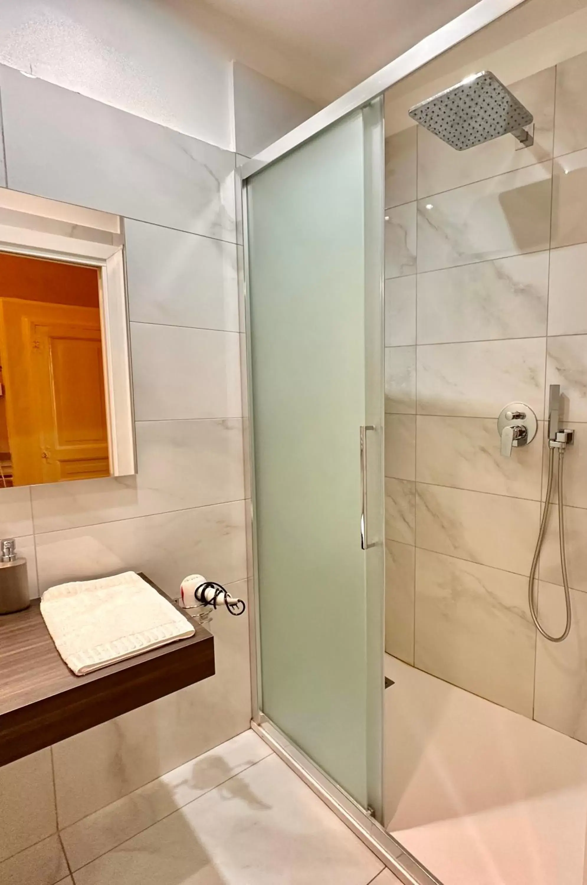 Bathroom in Casa Santangelo Suites