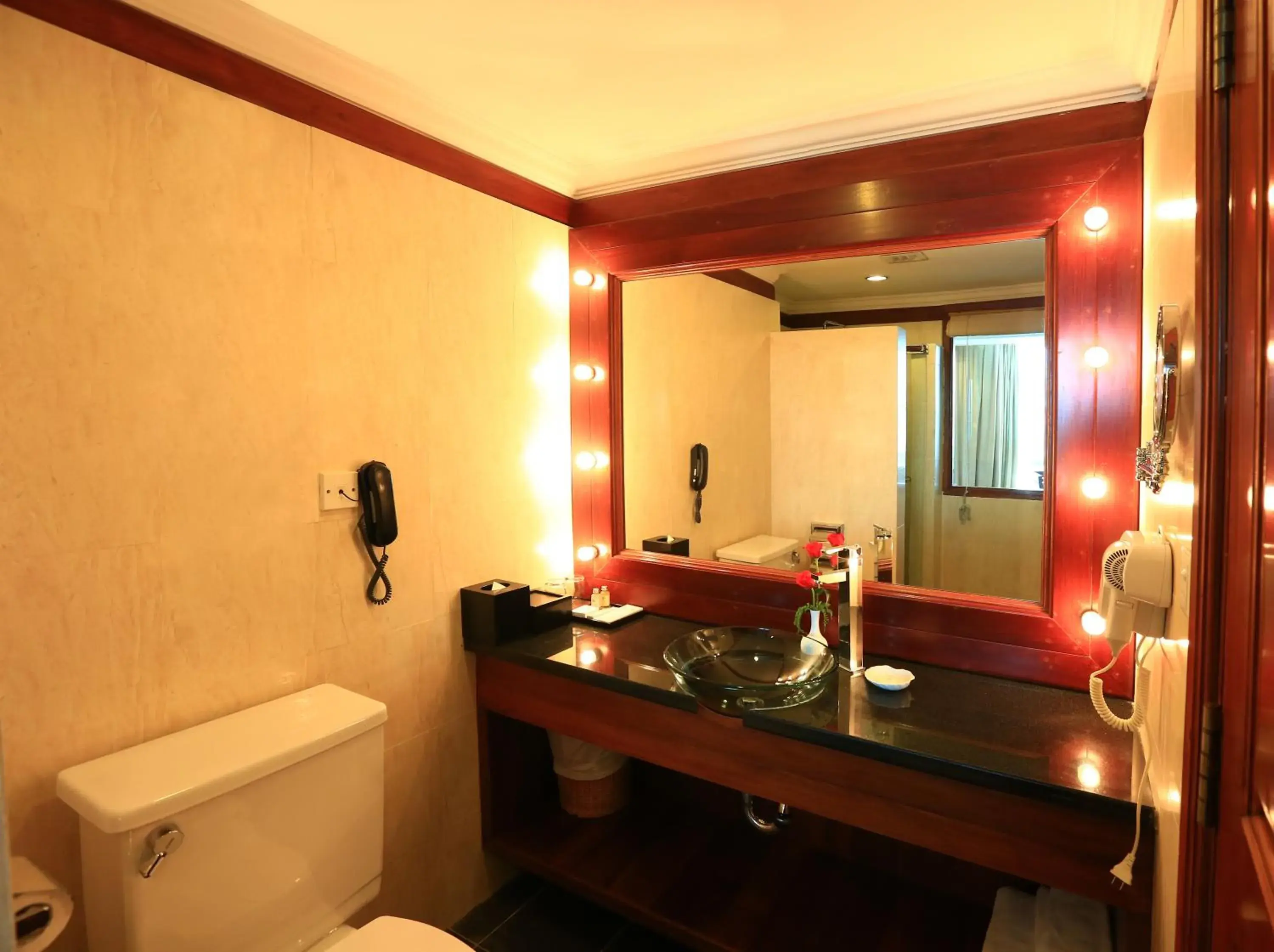 Bathroom in Ramana Saigon Hotel