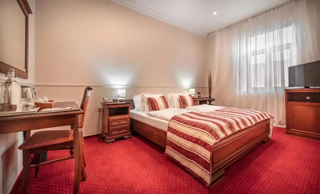 Double Room in Hotel Capital with private wellness Double Room in Hotel Capital with private wellness