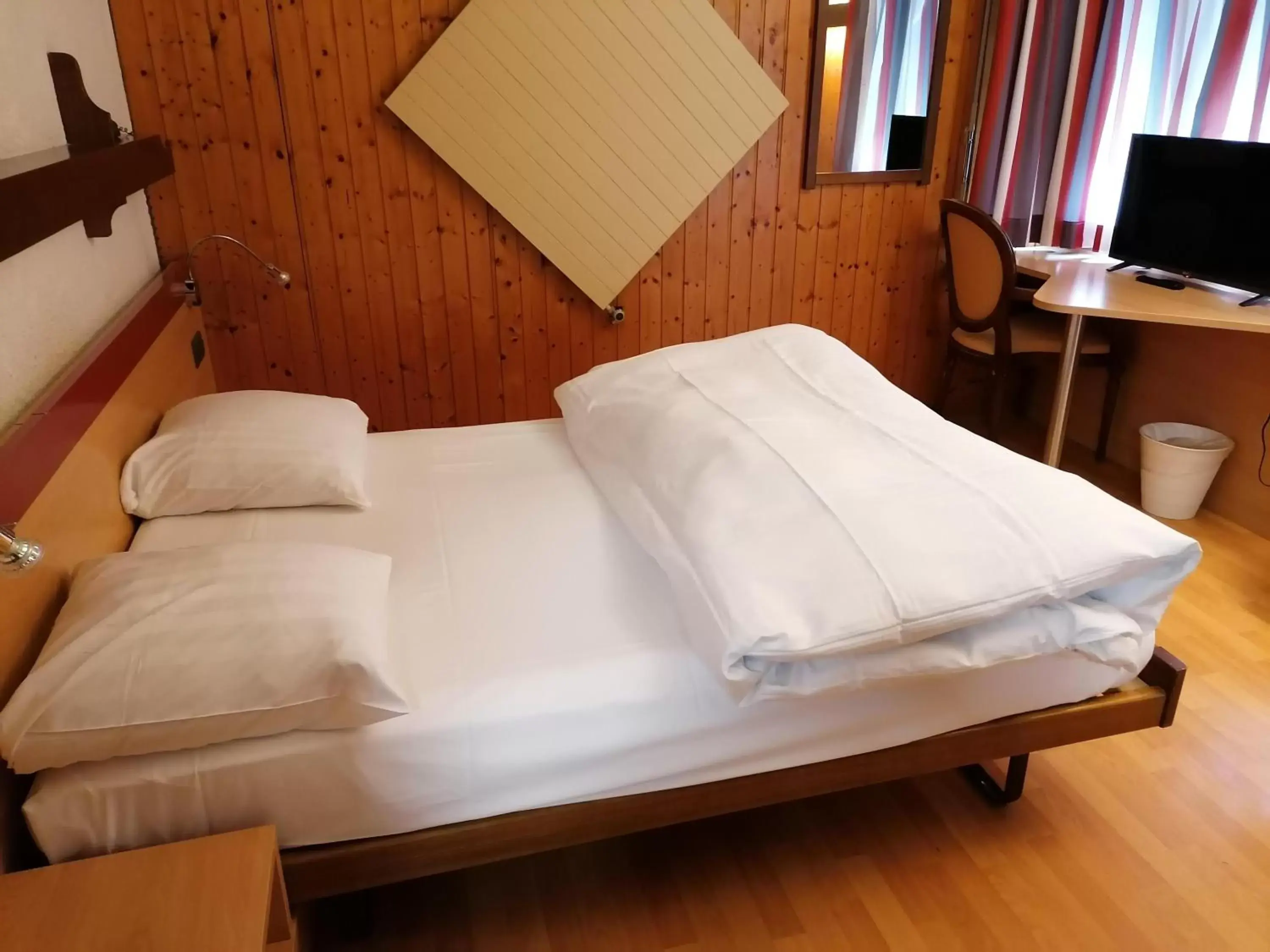 Double Room in Hotel du Stand Double Room in Hotel du Stand