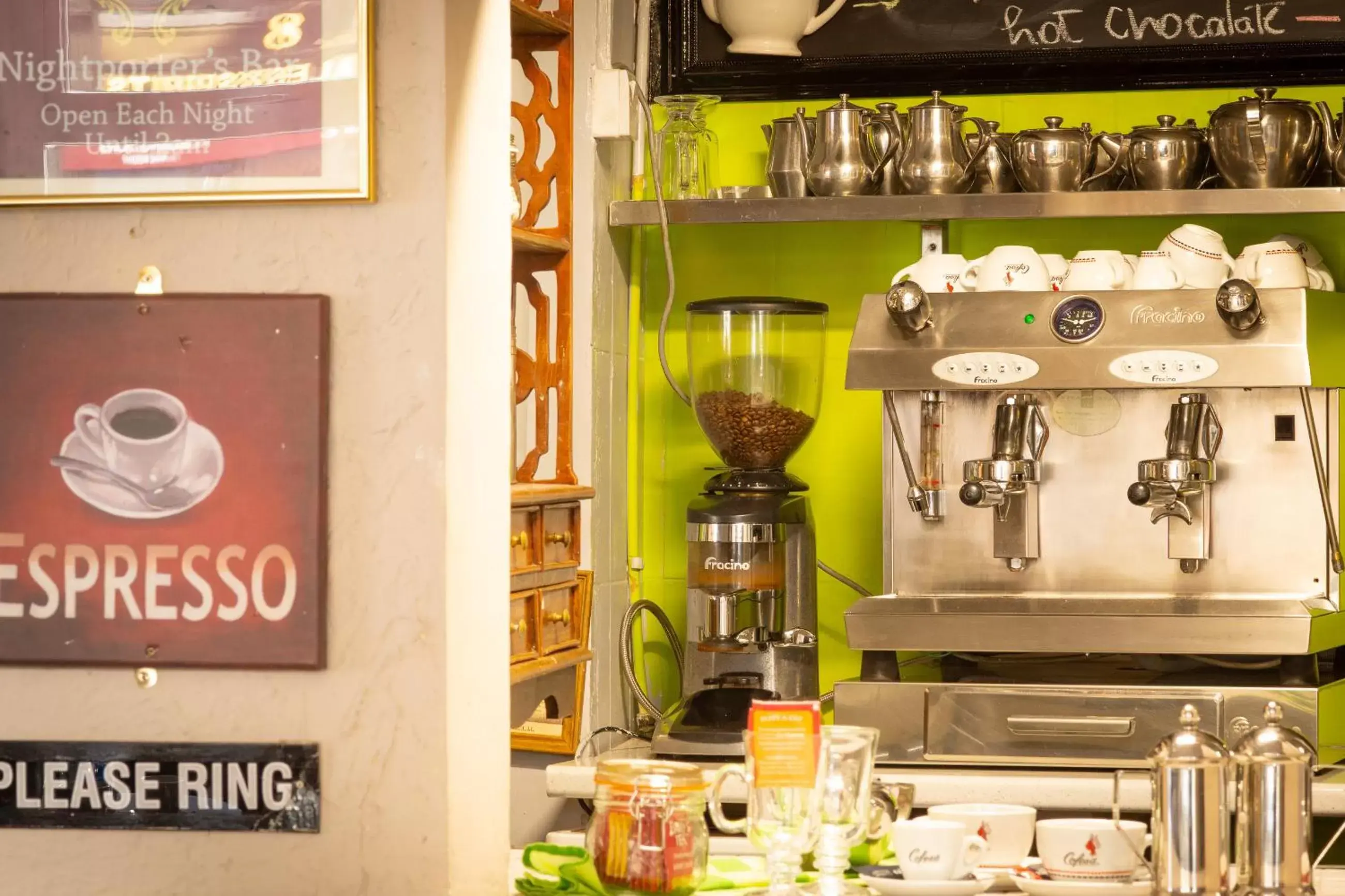 Coffee/tea facilities in Ashley Hotel