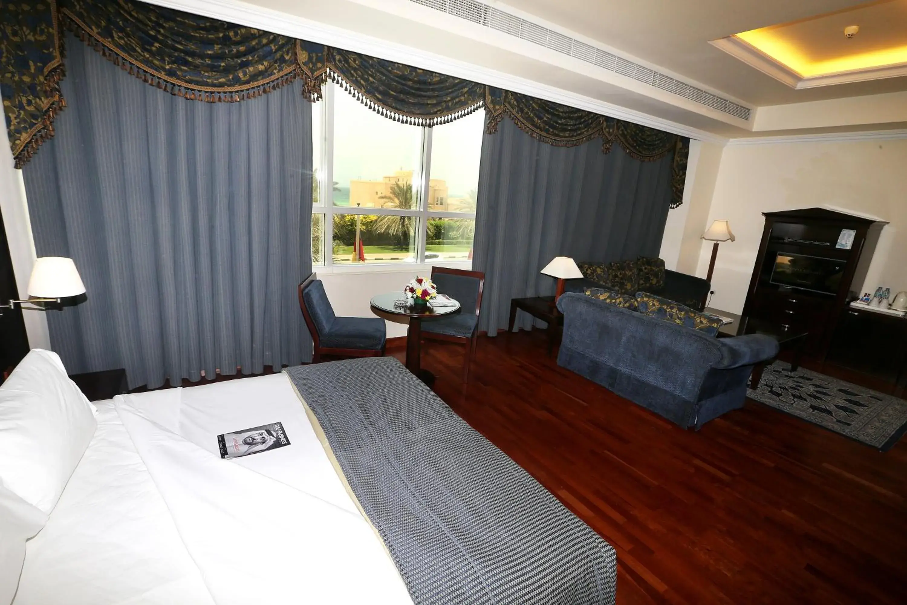 Seating area, Room Photo in Sharjah Premiere Hotel & Resort