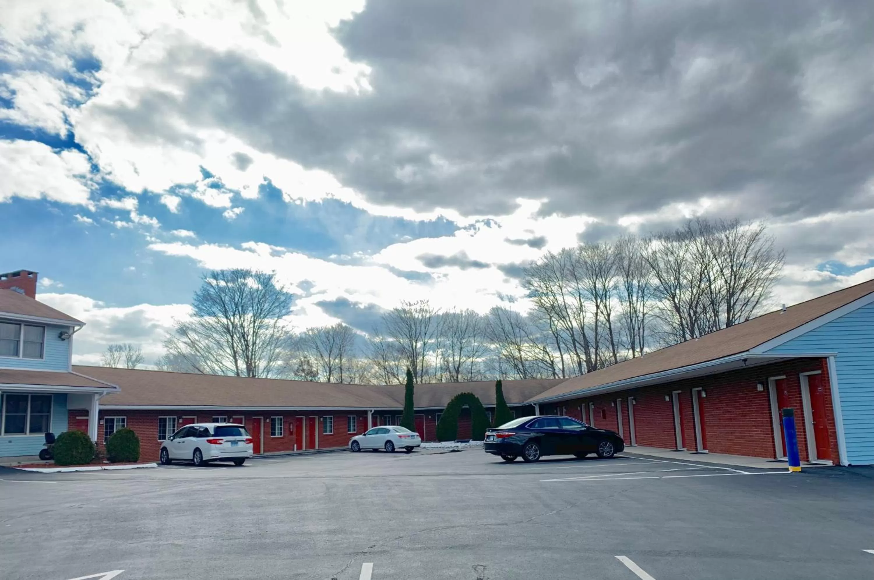 Property building in American Inn