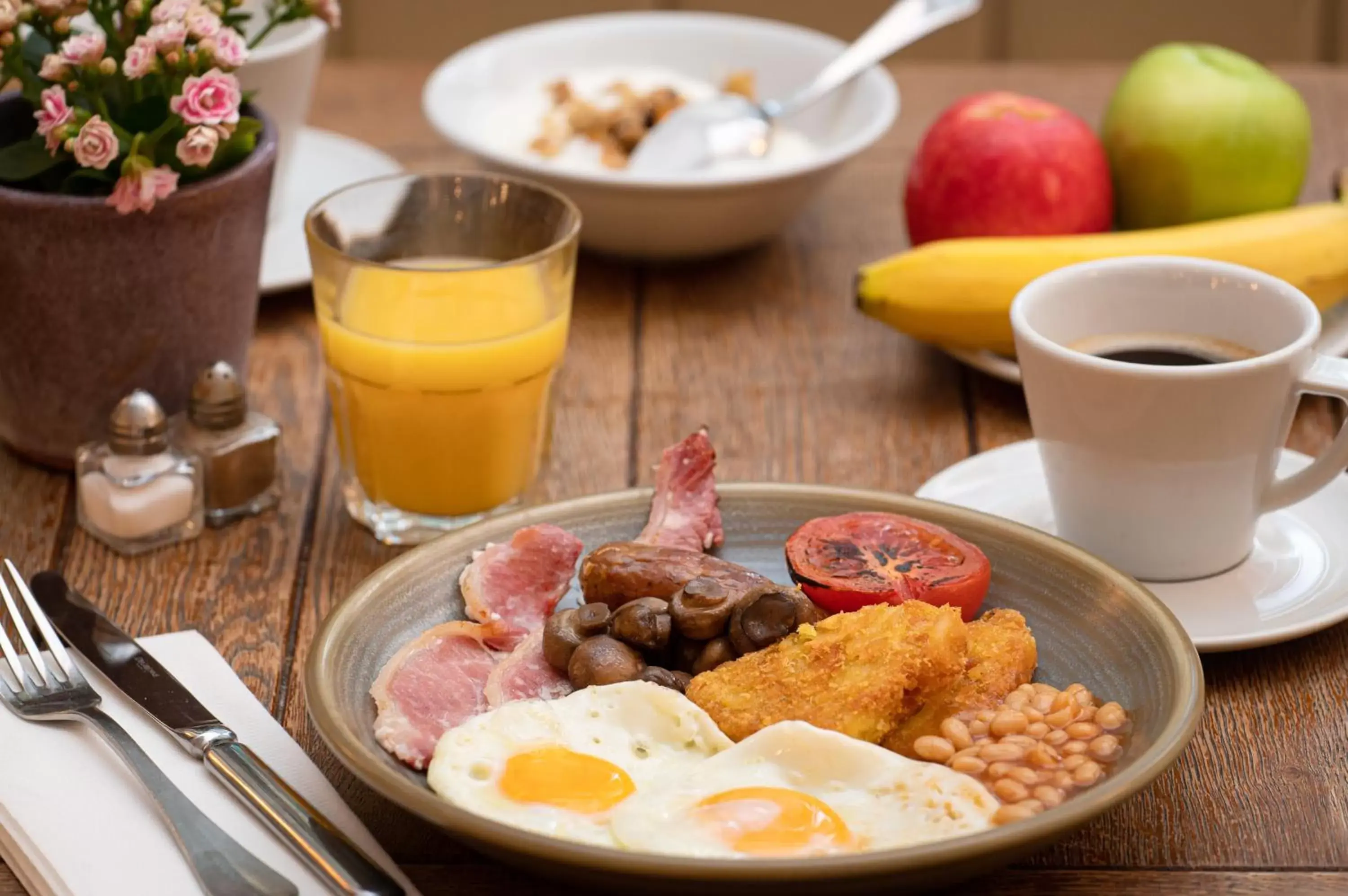 Breakfast in Hilton London Hyde Park