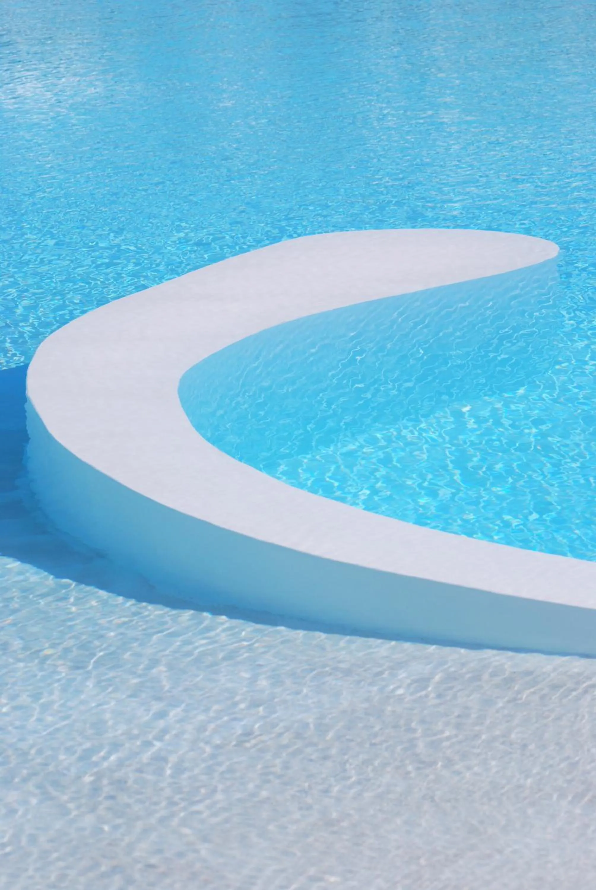 Swimming pool in Apollo Blue