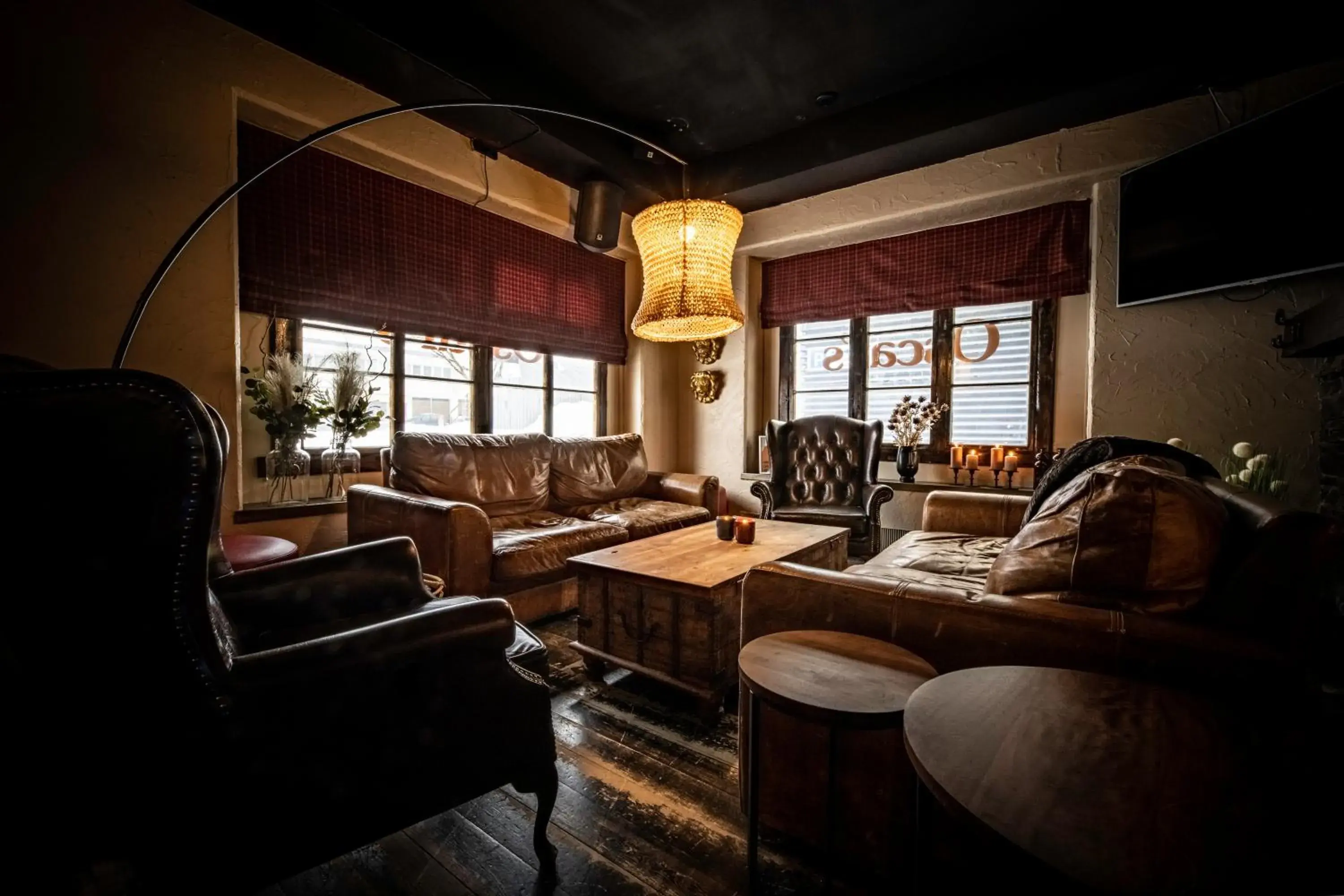 Restaurant/places to eat, Seating Area in Hotel Oscar